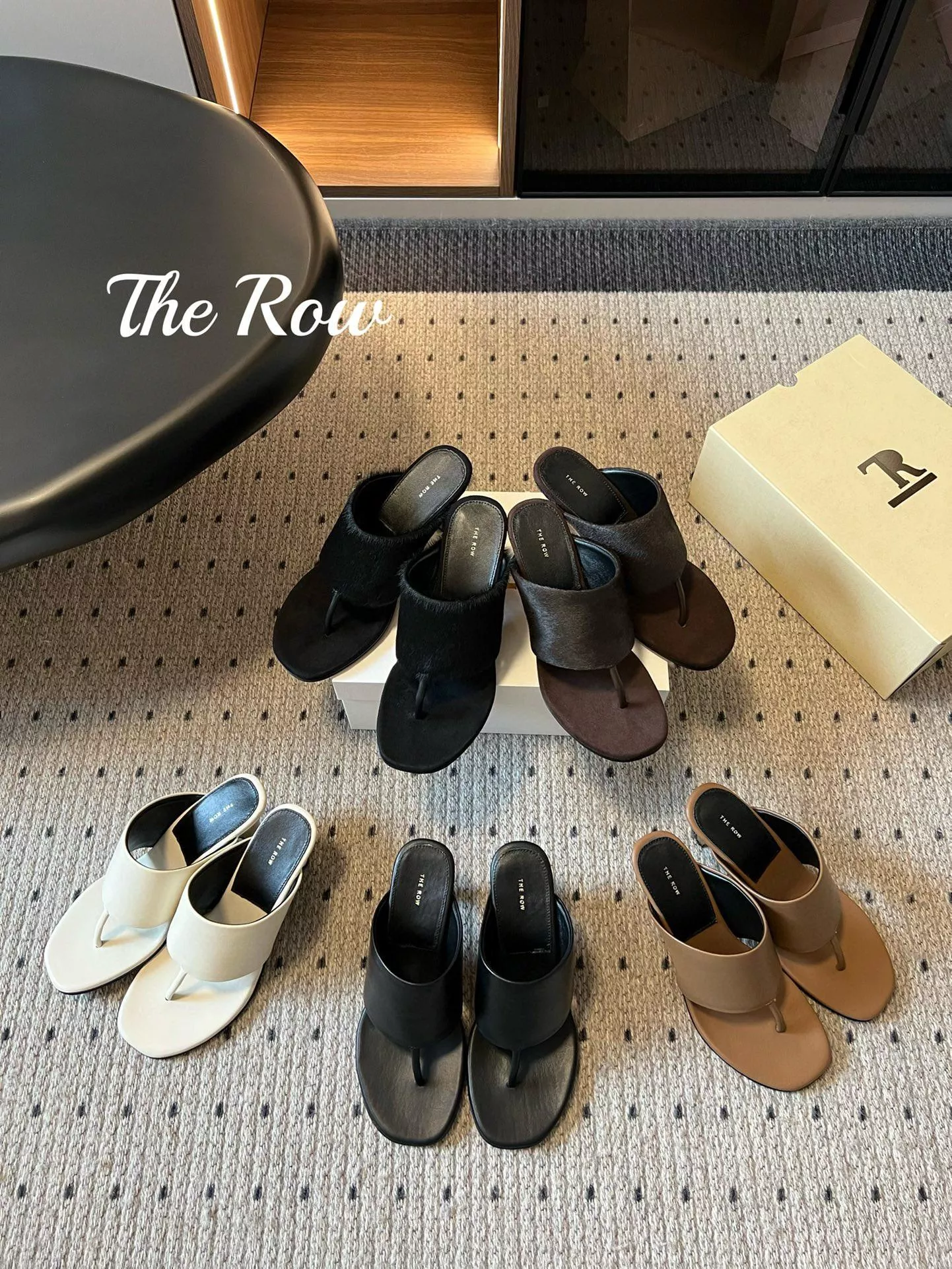 The Row 25s春夏新款 羅馬夾趾高跟涼鞋 6cm
