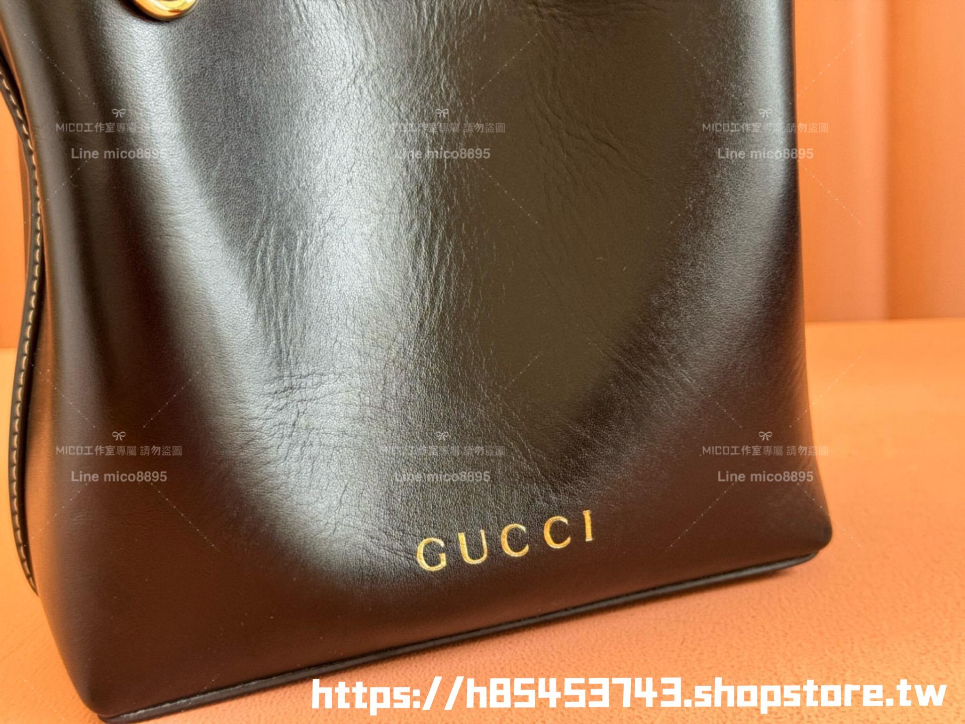 GUCCI Emblem系列迷你水桶包 手提包 黑色全皮款 18cm
