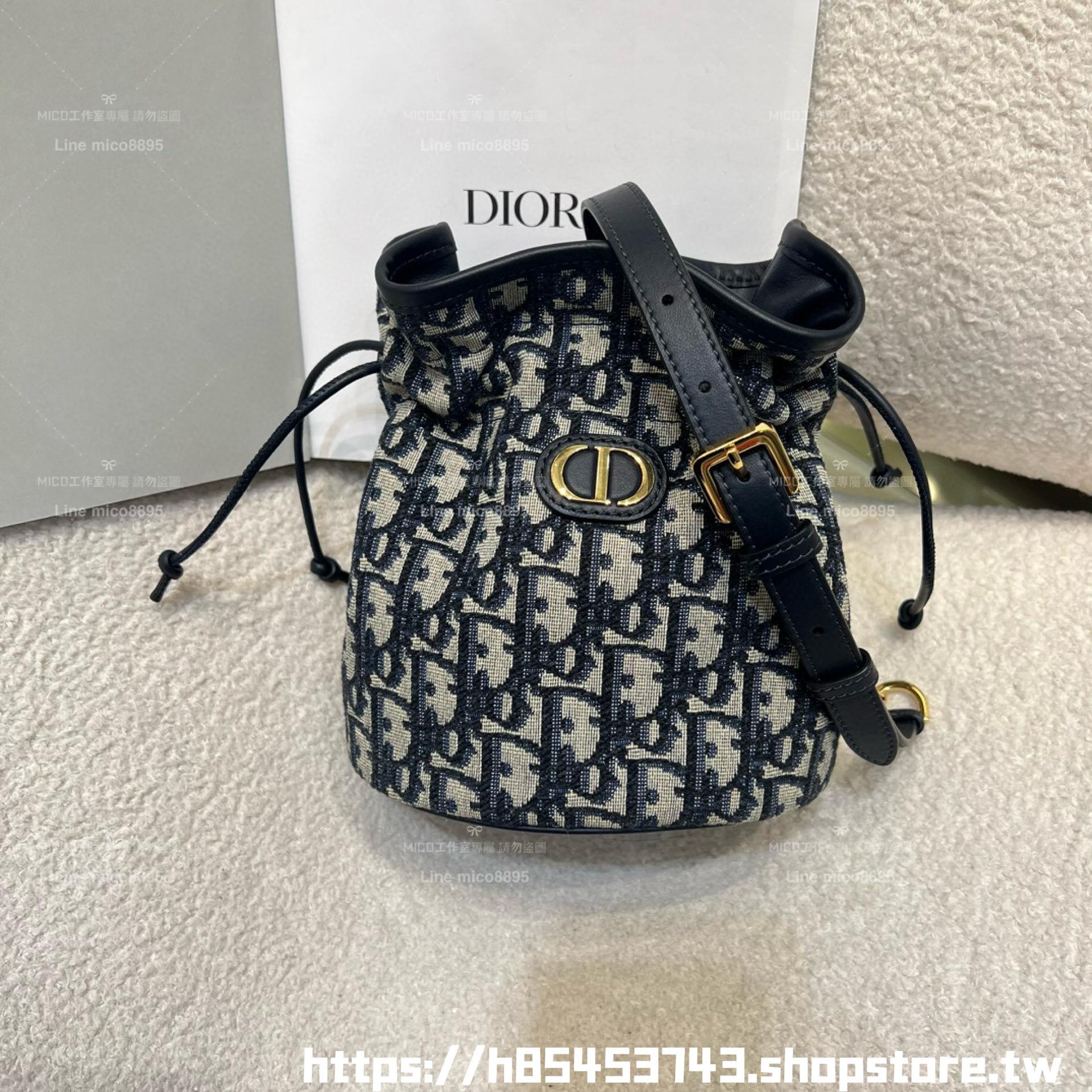 DIOR 30 Montaigne 附抽繩迷你水桶包 福袋包 16*18cm