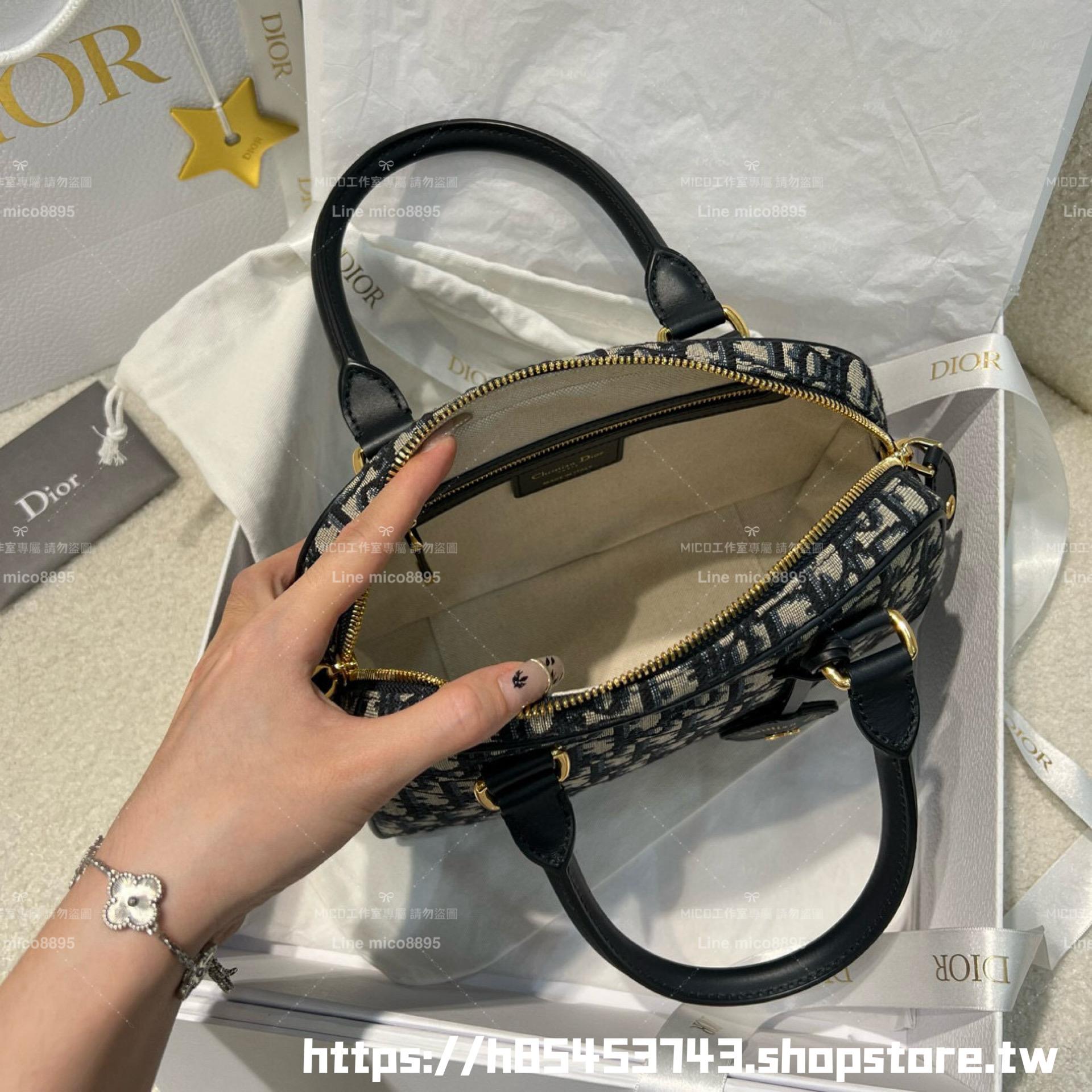 DIOR 可斜挎與手提 D-Vibe 中號 保齡球包 Oblique 緹花 25cm