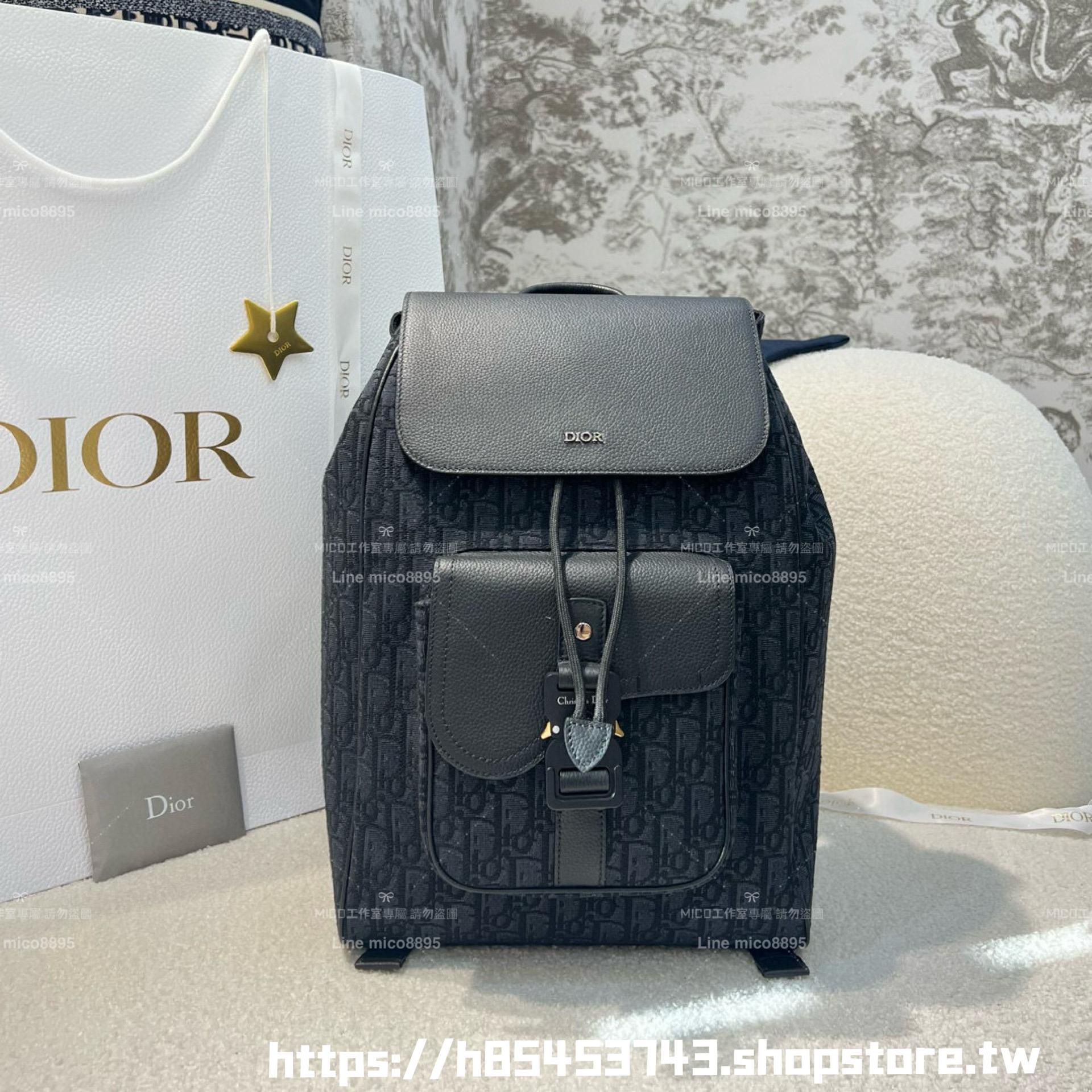 DIOR Saddle 翻蓋後背包 黑色 Dior Oblique 緹花搭配黑色粒面小牛皮 40cm