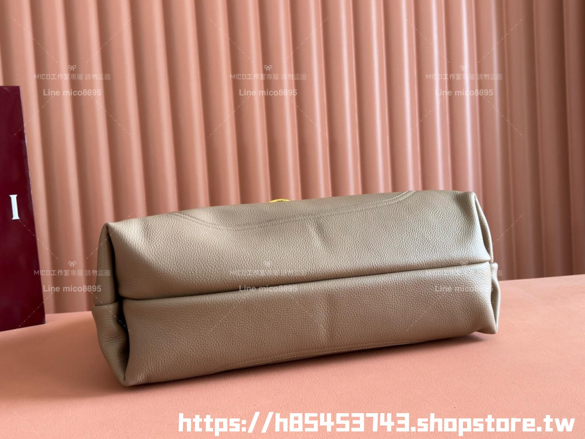 Gucci 淺奶茶色 Softbit系列 馬銜扣造型肩背包 大容量鬆弛感 46cm