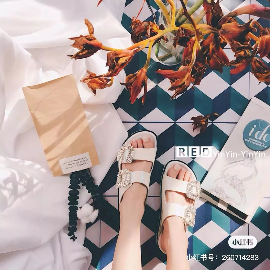 Roger vivier RV 雙水鑽 Slidy Viv'皮革拖鞋 35-39 黑色/銀色/白色
