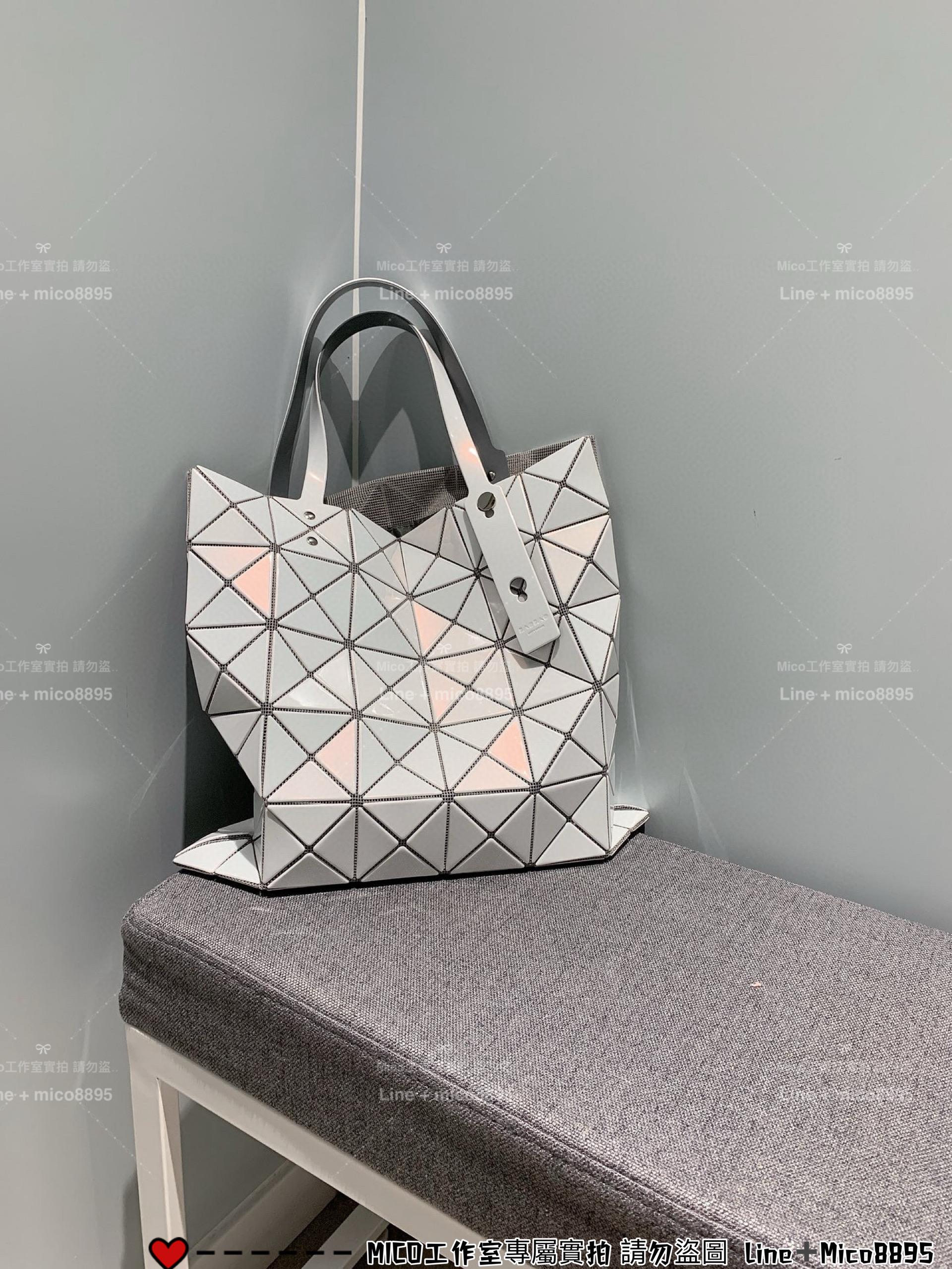 ISSEY MIYAKE 三宅一生 限定鐳射系列 鐳射粉/鐳射白 BAOBAO 6X6 托特包 34cm