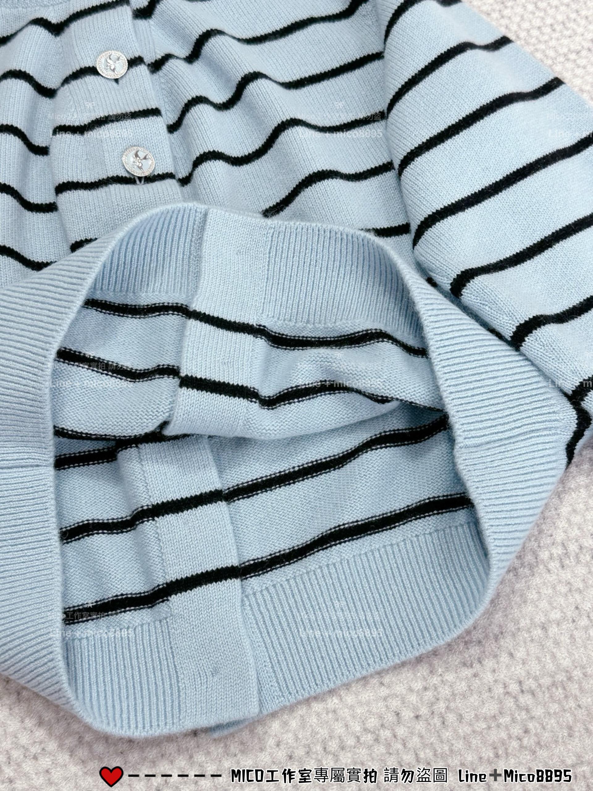 CHANEL | 25p 一字肩 水藍色羊絨條紋開衫 短版長袖針織外套