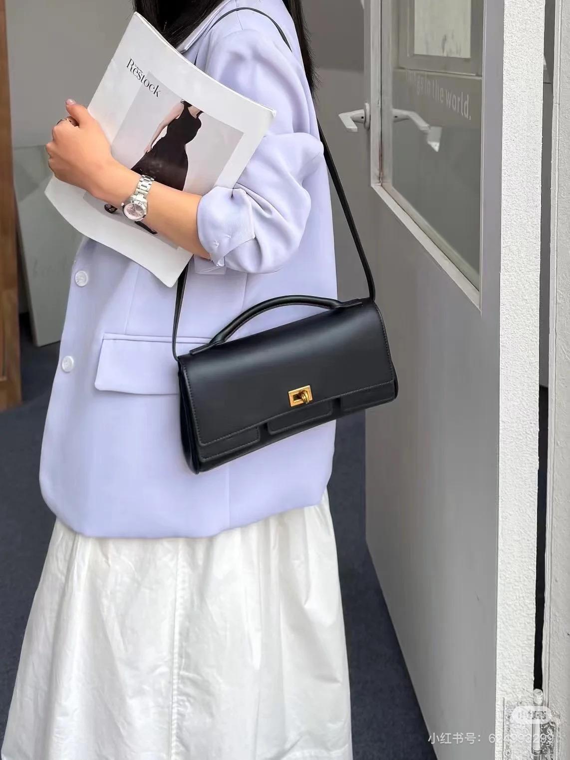 BALENCIAGA 25SS Bel Air Clutch 包袋！肩背包 26cm