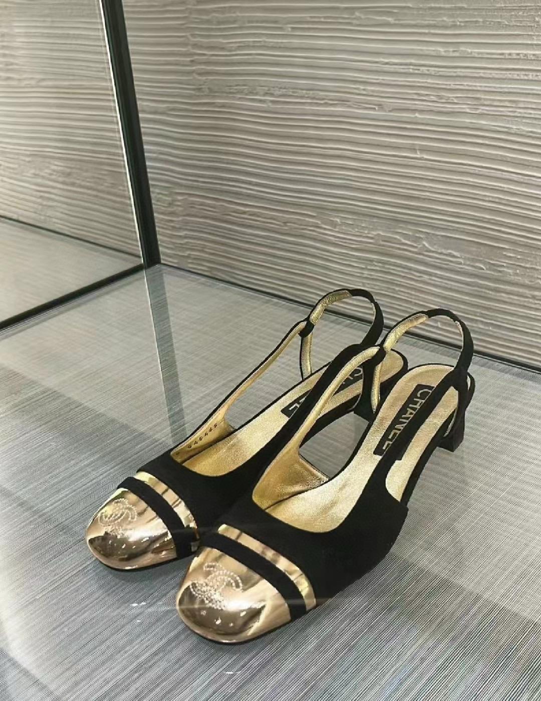Chanel 24C 微方頭 黑金配色女士粗跟後空涼鞋 4cm 35-40 