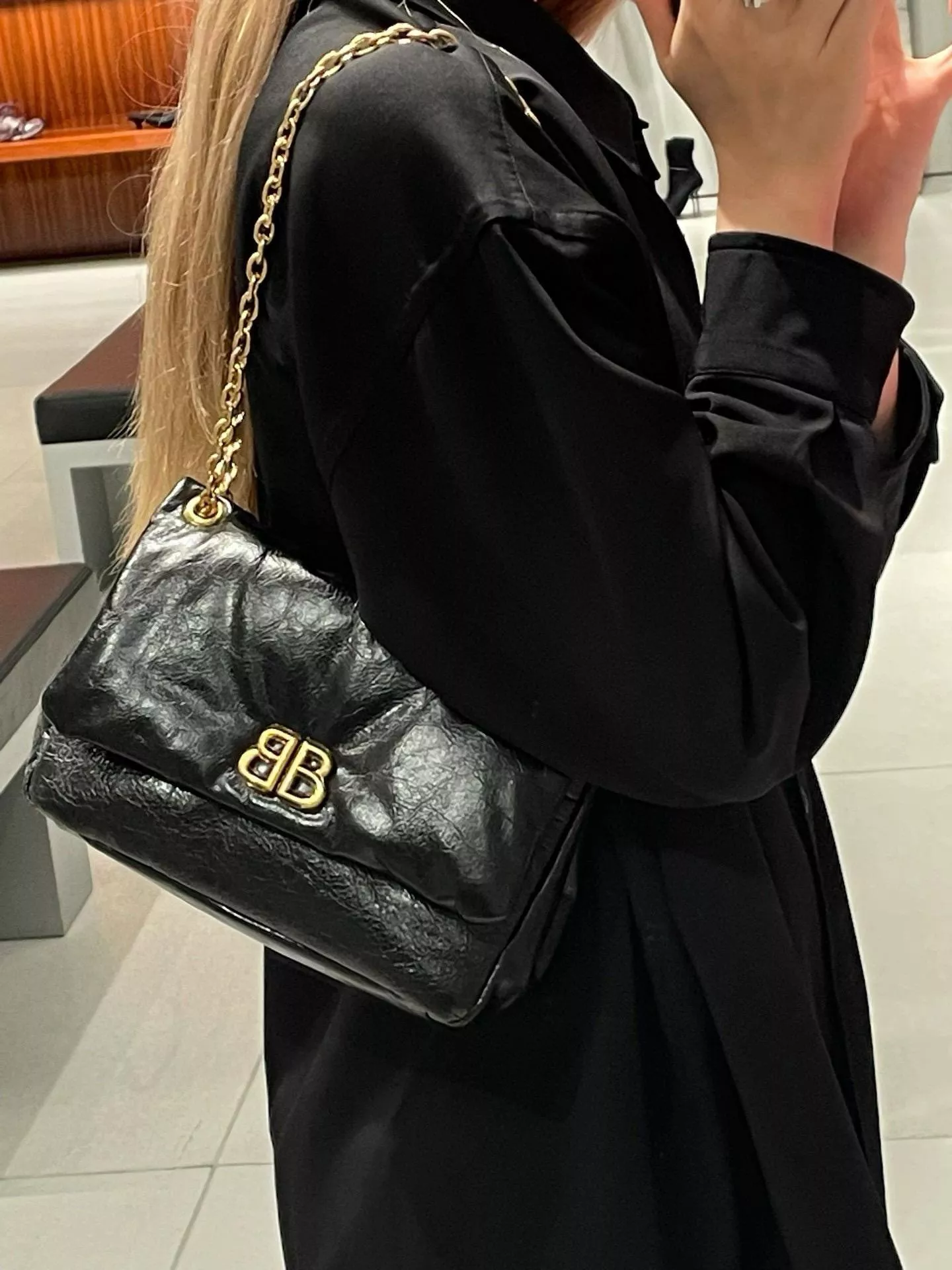 Balenciaga 巴黎世家 MINI尺寸 黑金 monaco枕頭包 25cm