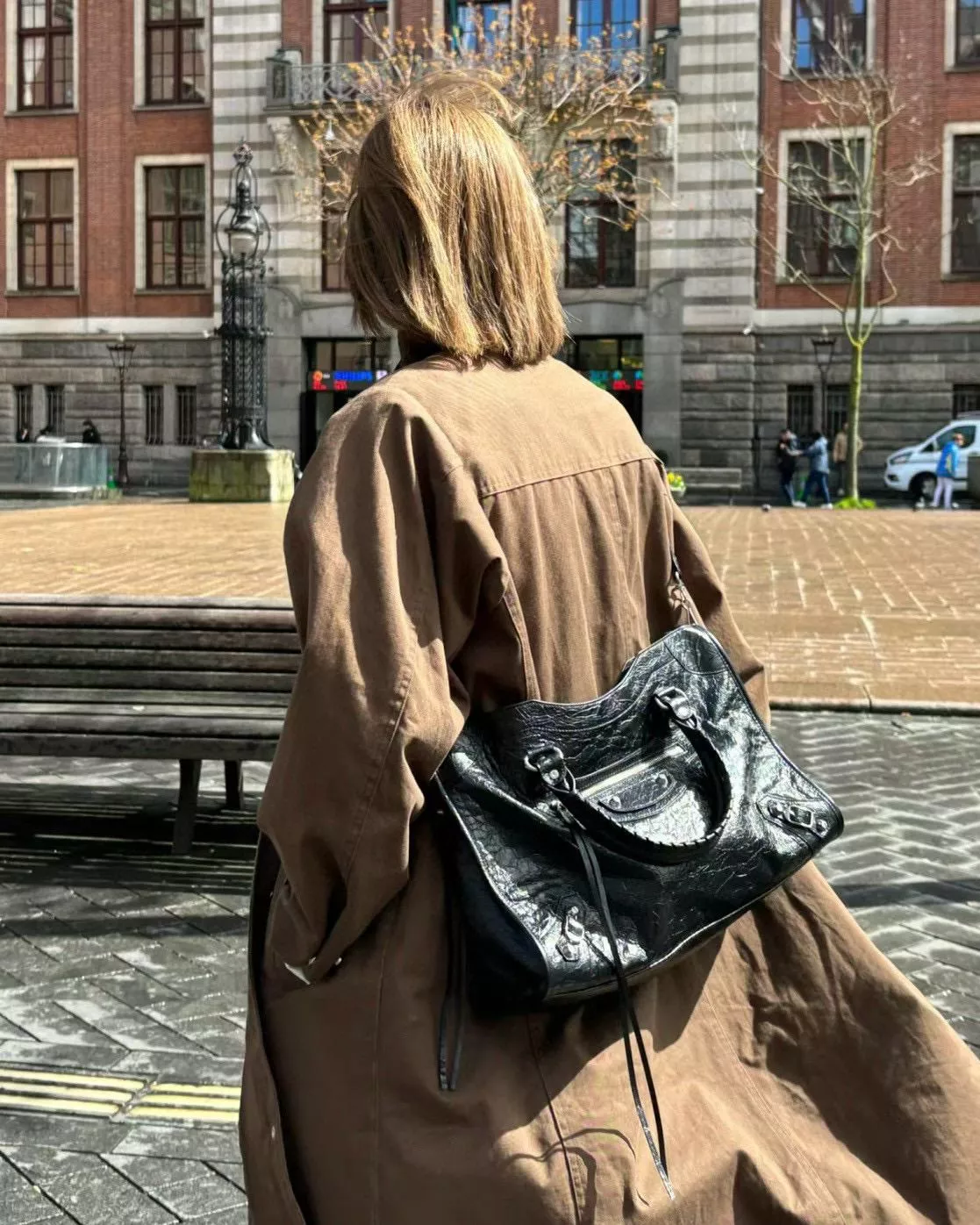Balenciaga 新版本 Le City系列 city 中號黑色/銀扣 經典機車包 30cm