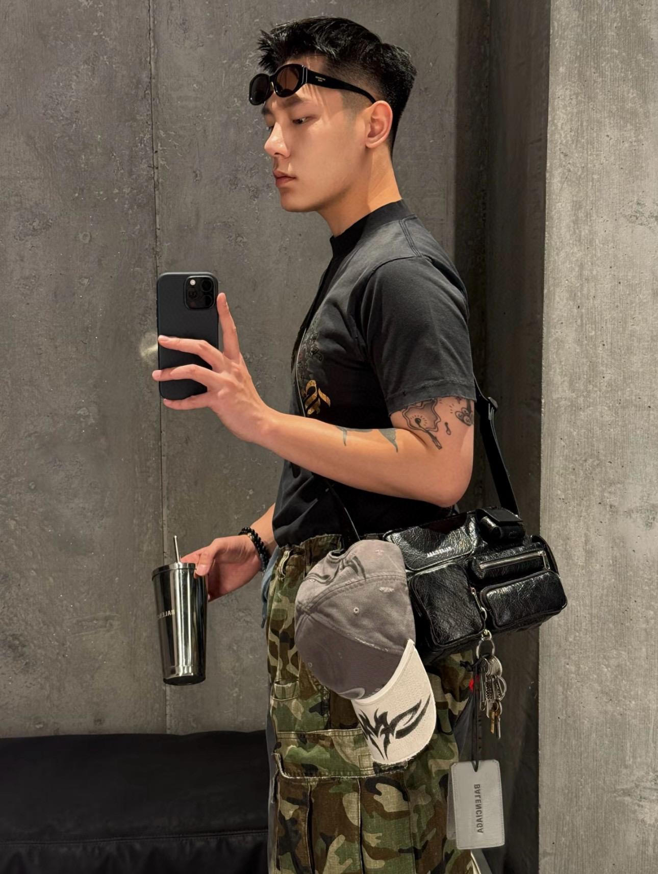 Balenciaga superbusy camera bag 相機包 可斜挎 男包/女包 22cm