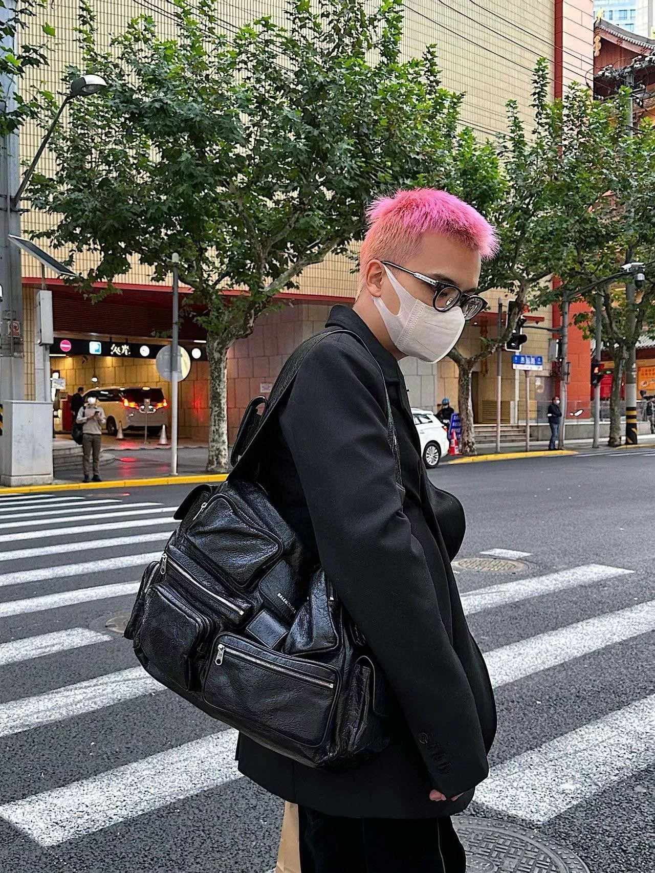 Balenciaga superbusy系列 肩背款 暗黑龐克多口袋機車包 多功能托特腋下包 41cm