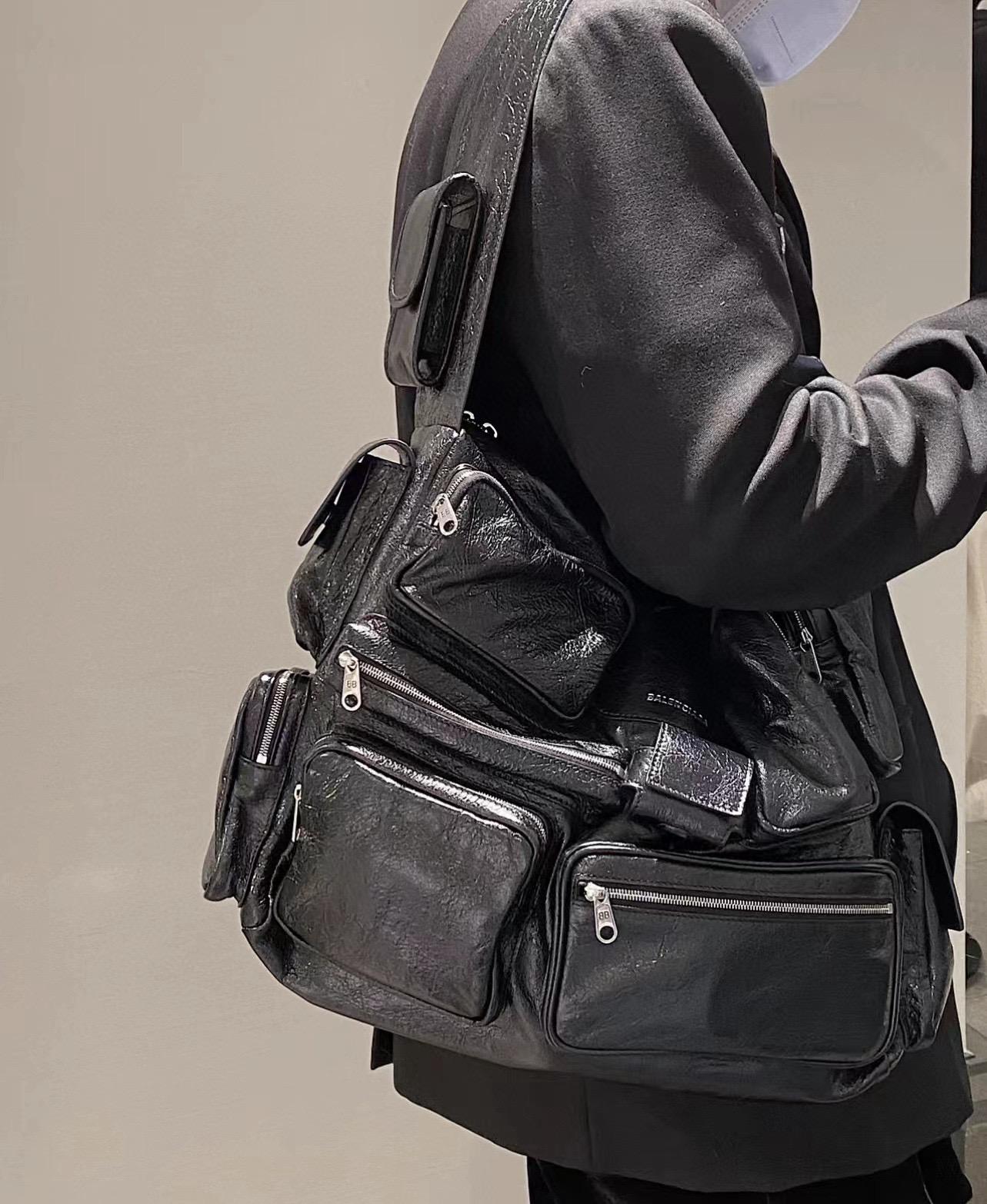 Balenciaga superbusy系列 肩背款 暗黑龐克多口袋機車包 多功能托特腋下包 41cm