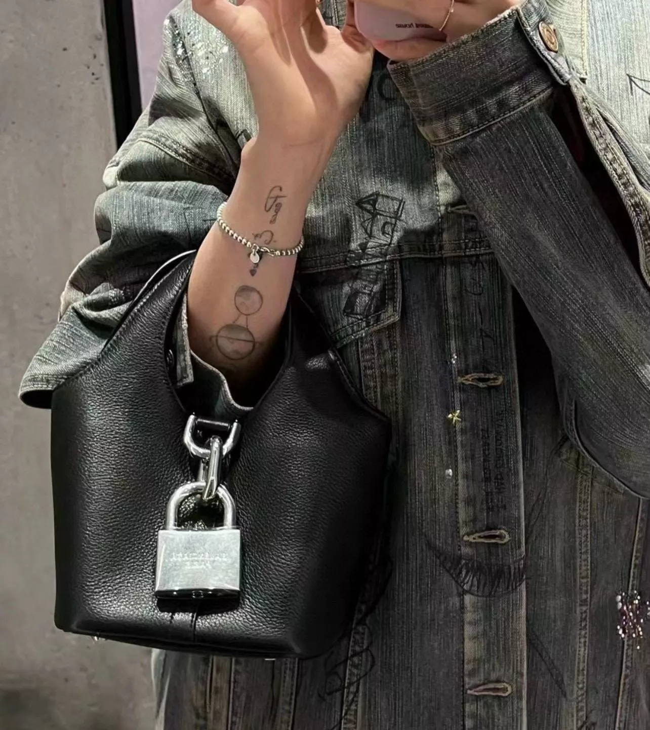 Balenciaga locker hobo 鎖頭菜籃子包 附肩帶🉑斜挎 23cm