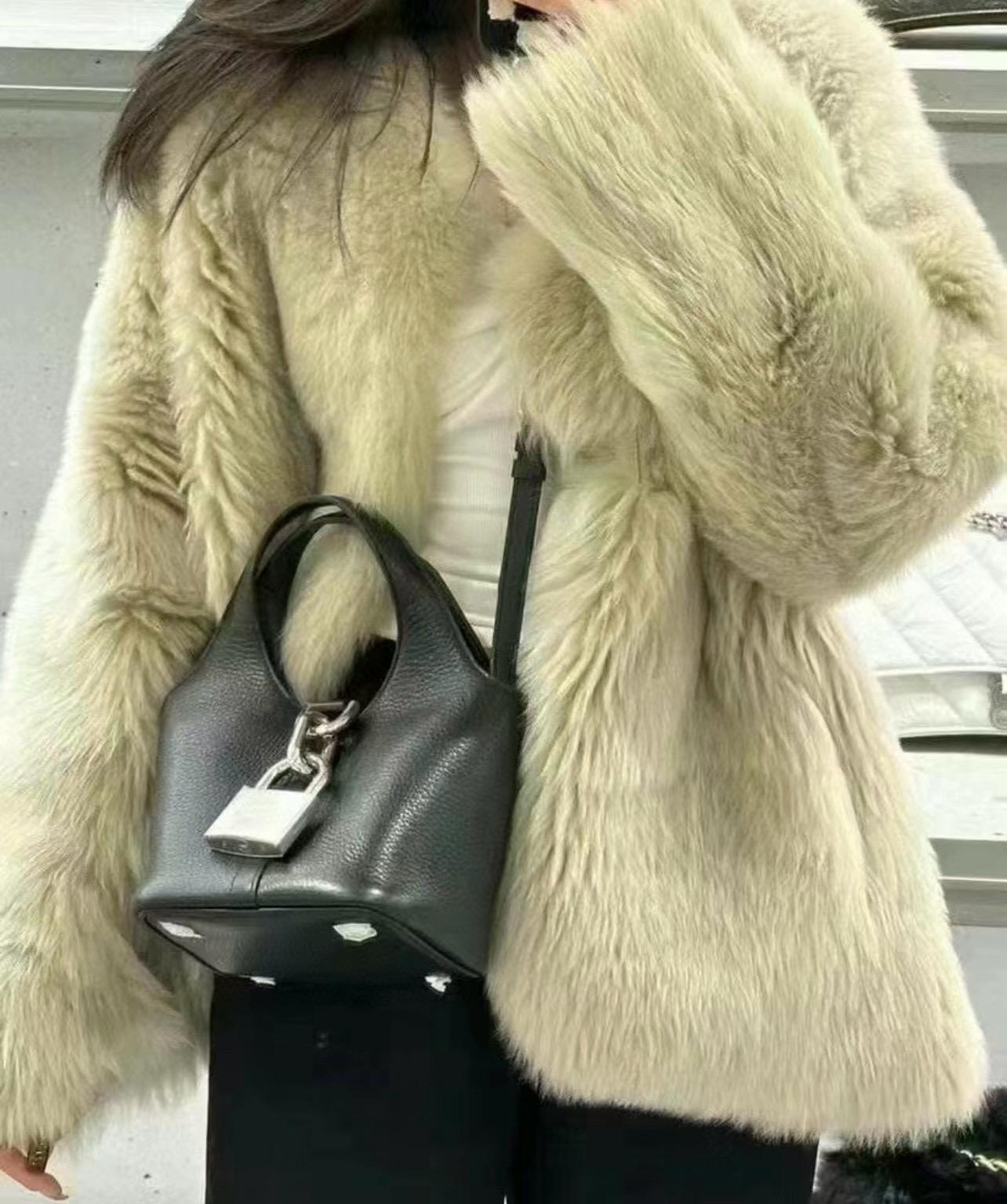 Balenciaga locker hobo 鎖頭菜籃子包 附肩帶🉑斜挎 23cm