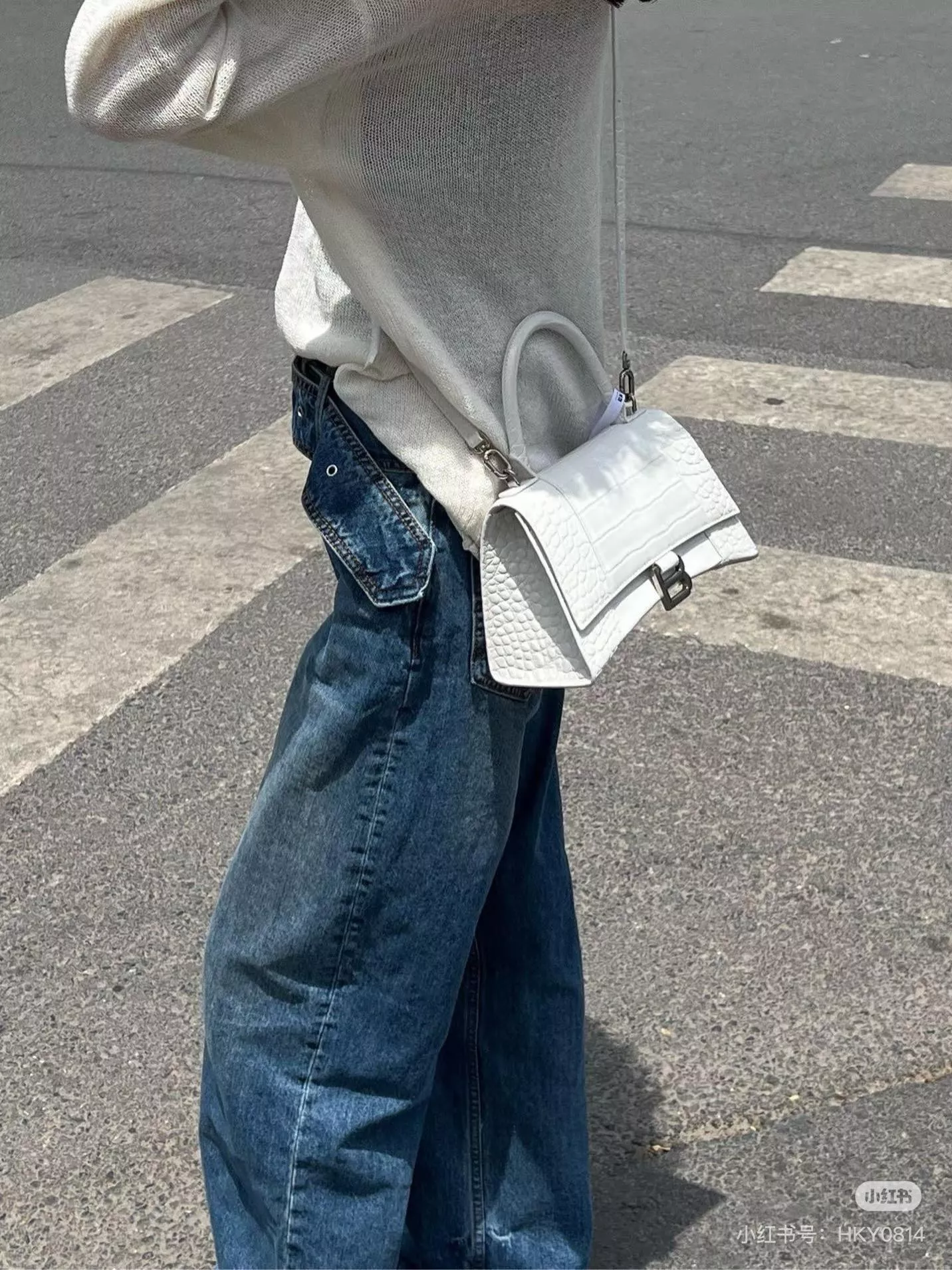 Balenciaga 巴黎世家 S號 鱷魚紋白色/銀釦 Hourglass 沙漏包 23cm