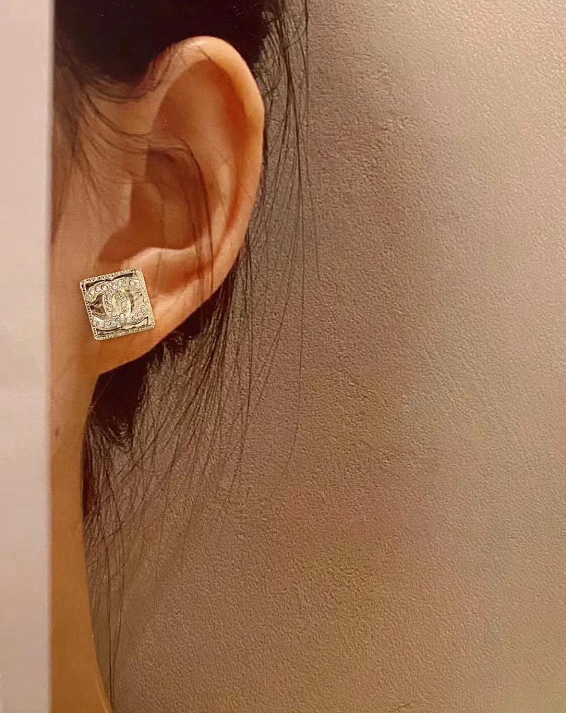 CHANEL 淡金色雙c熔岩方塊耳釘 同系列項鏈/Choker