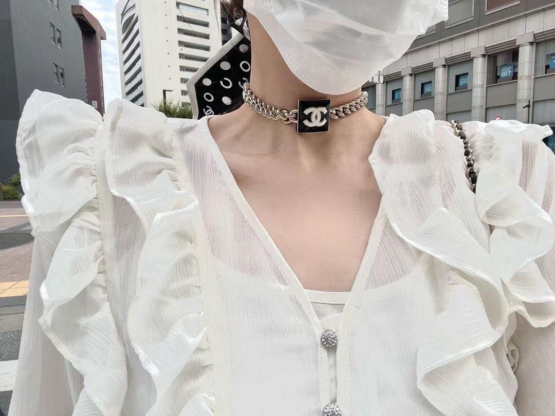 CHANEL 手工坊 黑白琺瑯方塊項鍊/Choker
