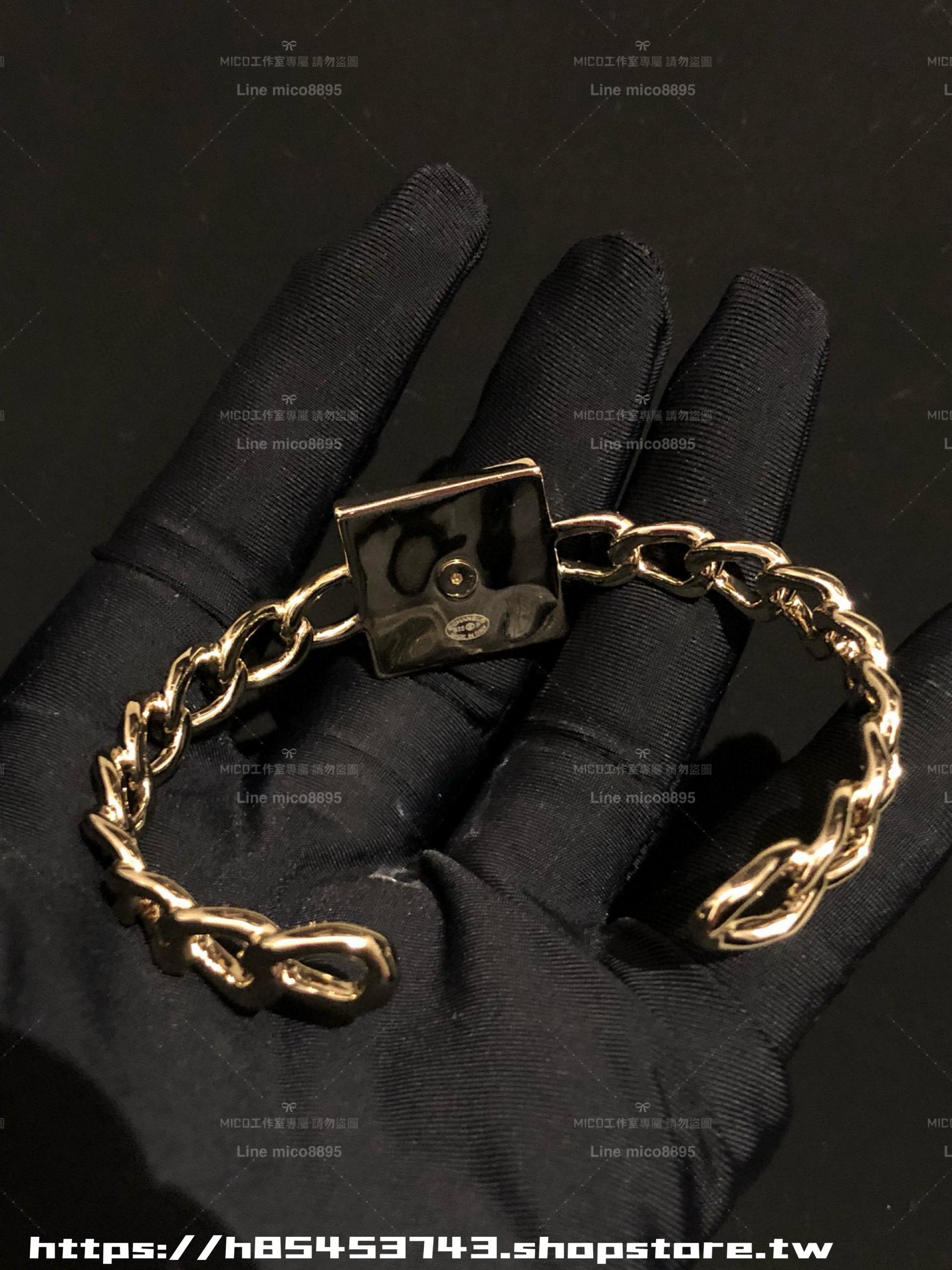CHANEL 水鑽雙C金屬方塊手鐲
