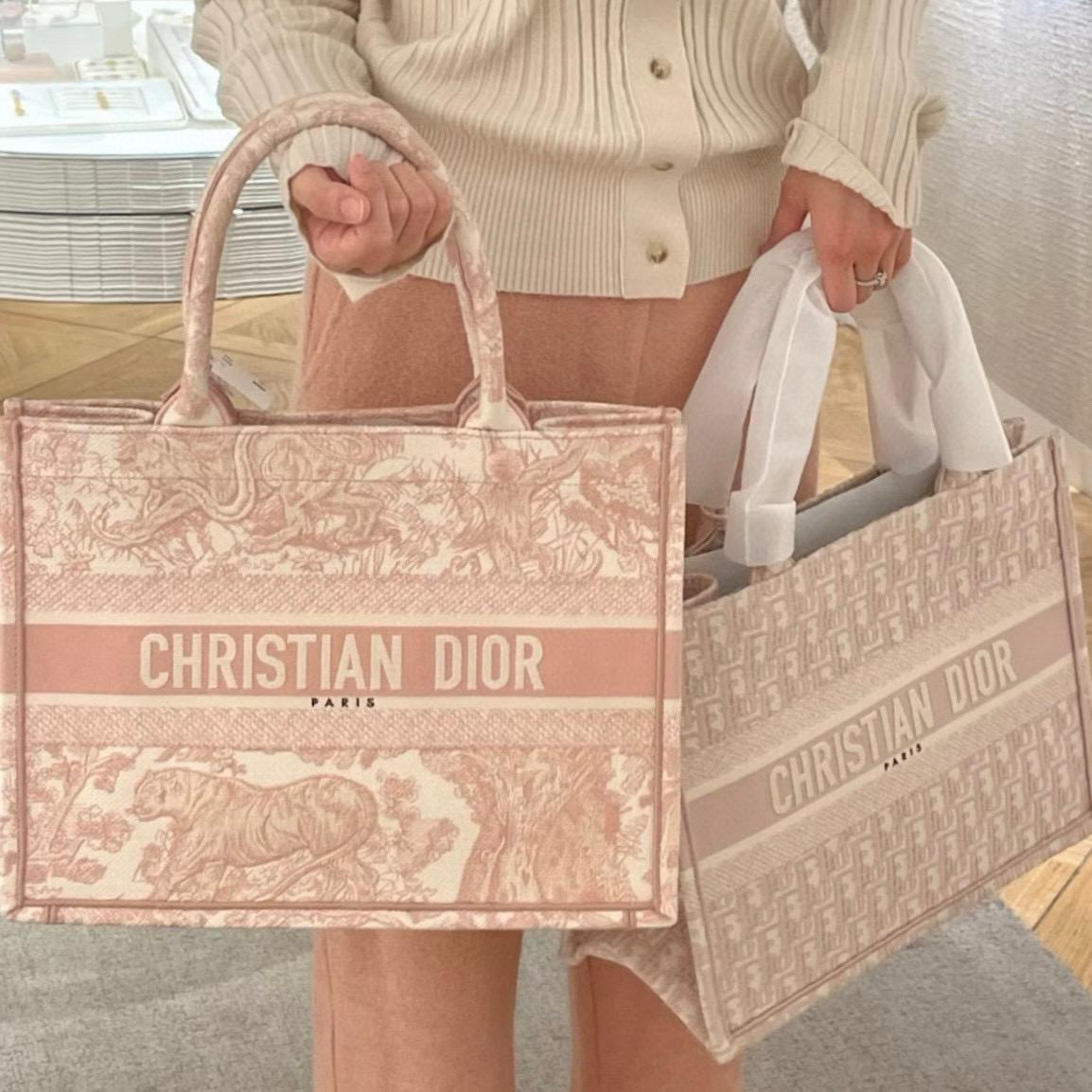 DIOR 經典 中號 動物園系列 粉色老虎刺繡 Book Tote 手提托特包/購物袋 36cm