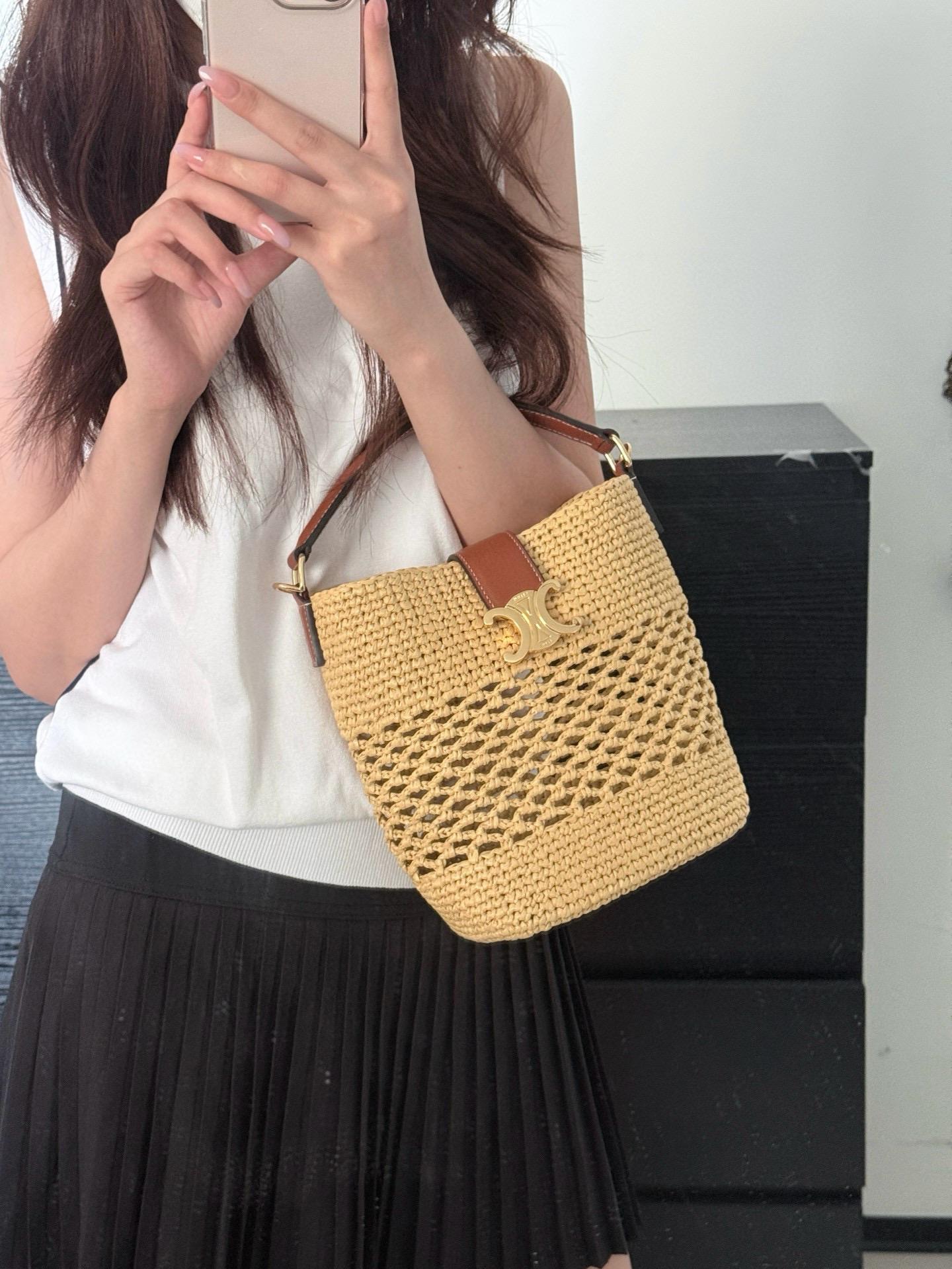 CELINE 夏日度假風系列 草編款 Louise水桶包 可手提與斜挎 19cm