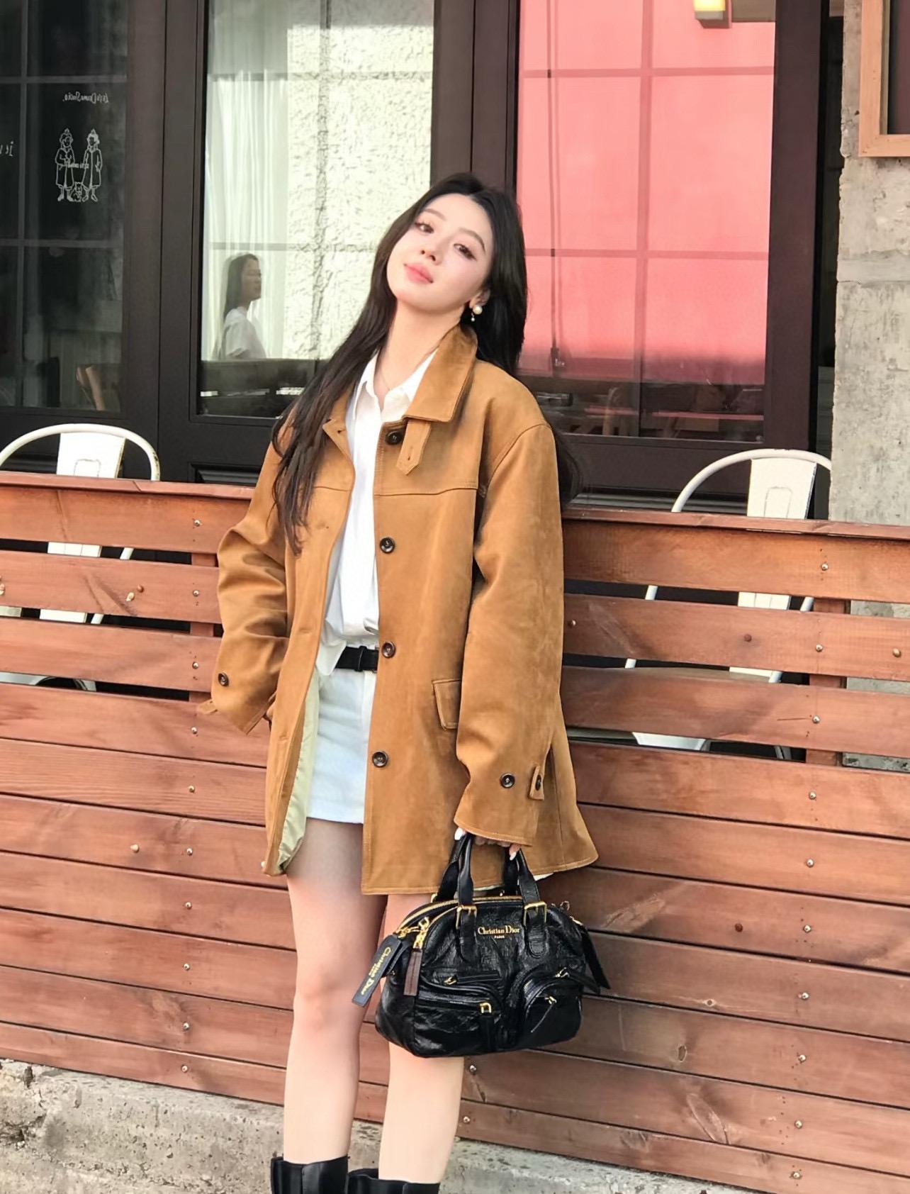 Dior 小碼 Grand Tour 保齡球手袋 28cm 黑色皺紋小牛皮 機車包