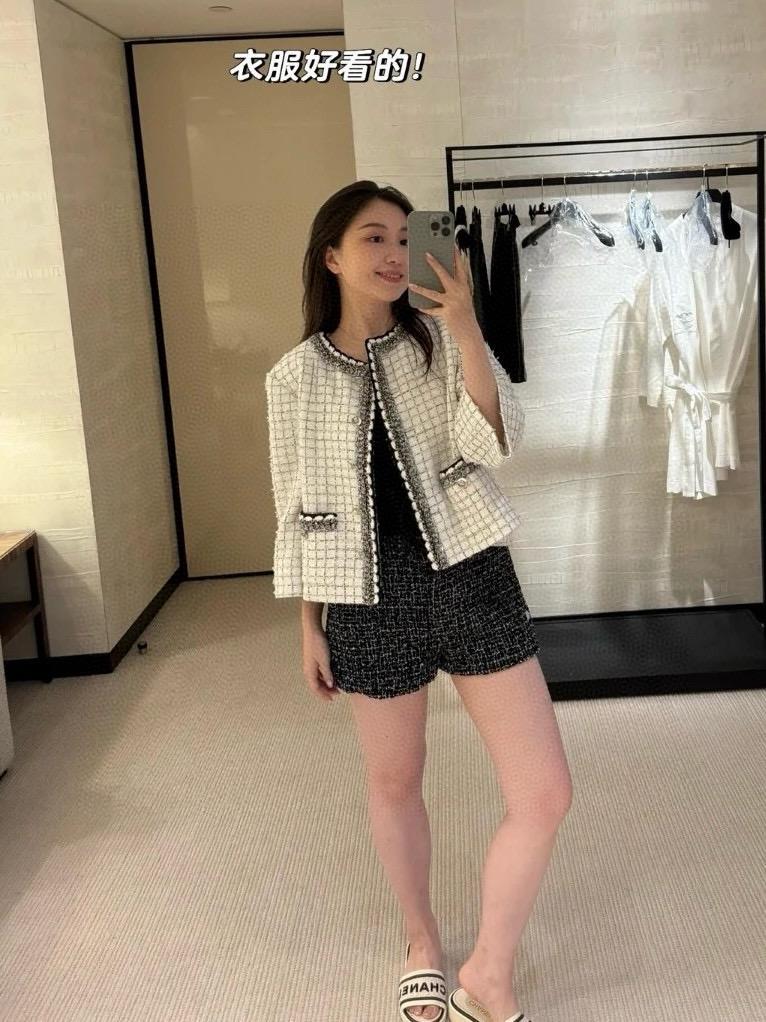 CHANEL | 25P早春款 白色格紋針織外套 九分袖設計
