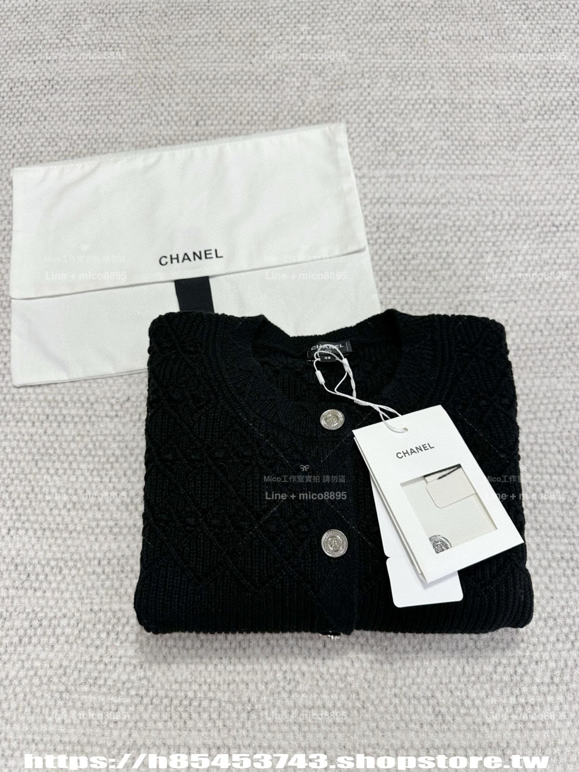 CHANEL | 25P早春款 菱格洞洞開衫/外套 針織衫 黑色/白色