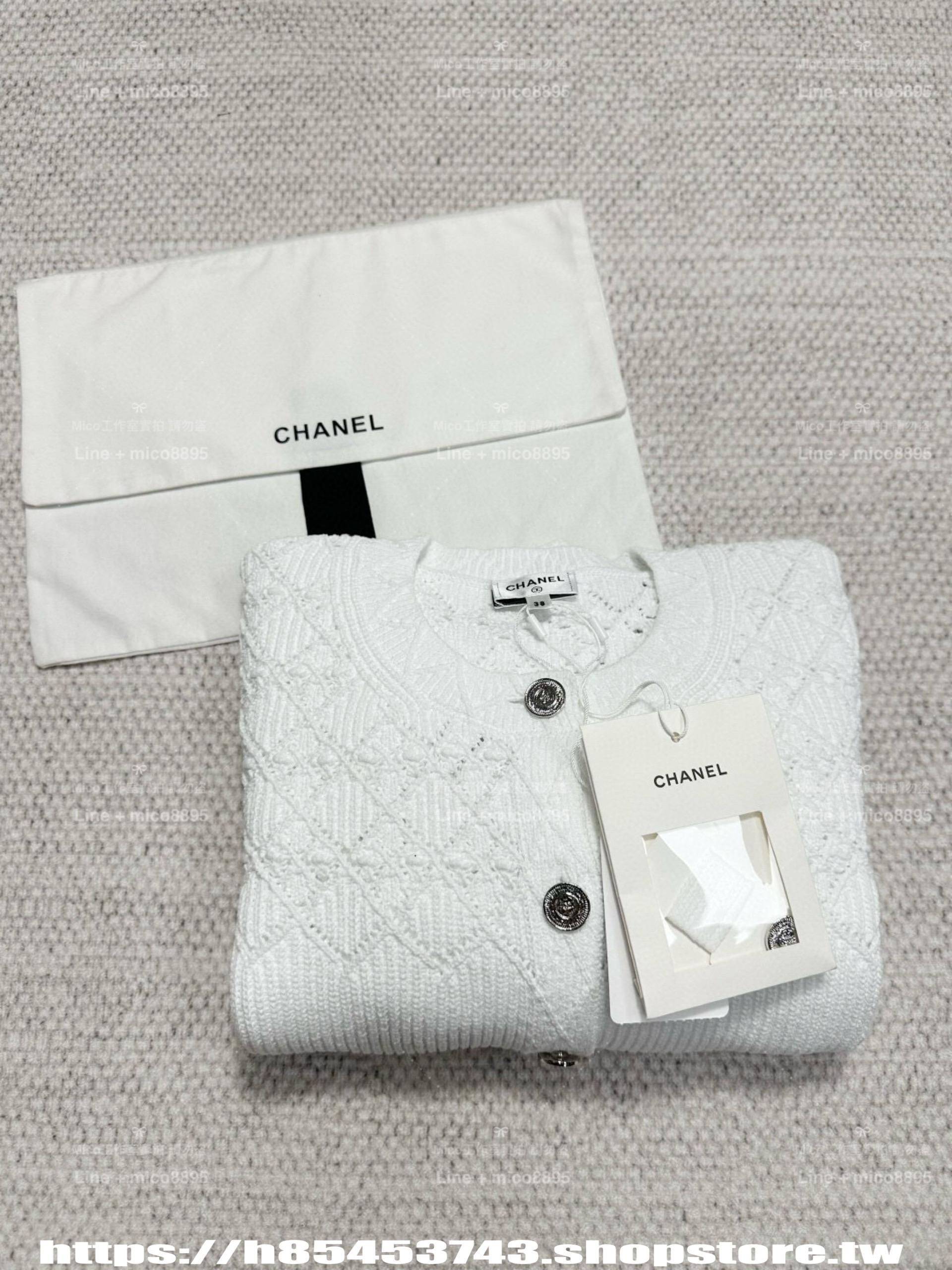 CHANEL | 25P早春款 菱格洞洞開衫/外套 針織衫 黑色/白色