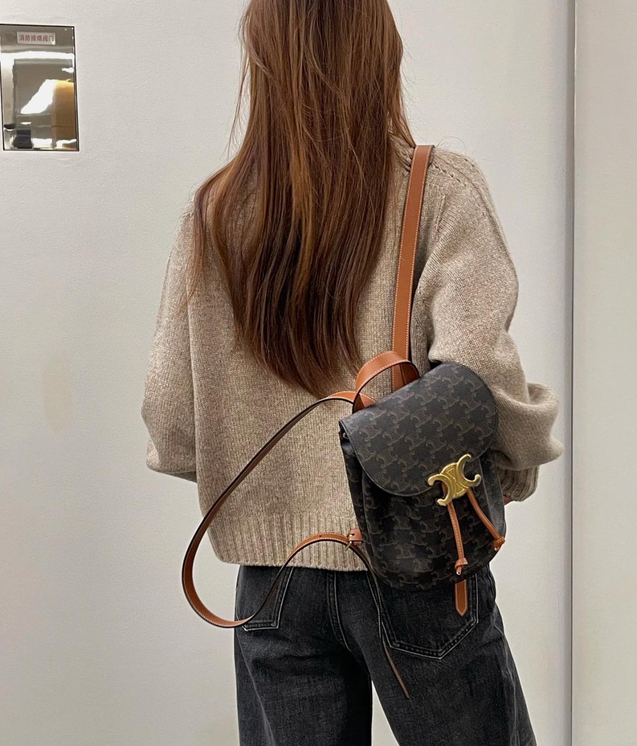 CELINE 全皮款/老花 Bonnie✨雙肩包 小書包 長25cm x 寬18cm x 深13cm