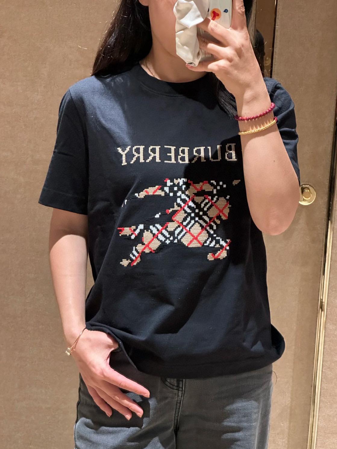 Burberry巴寶莉 25ss 早春戰馬短袖T恤上衣 黑色/白色