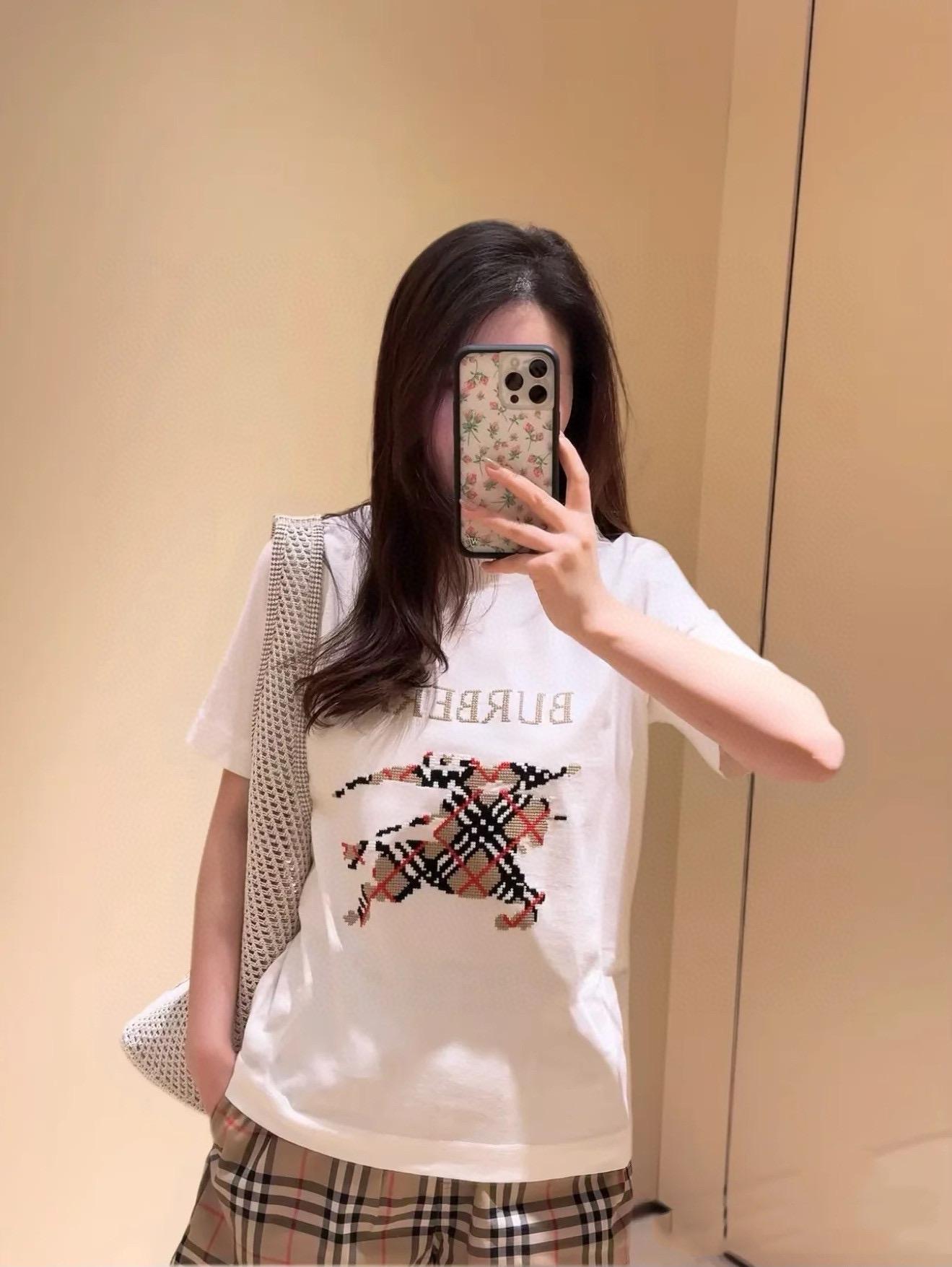 Burberry巴寶莉 25ss 早春戰馬短袖T恤上衣 黑色/白色