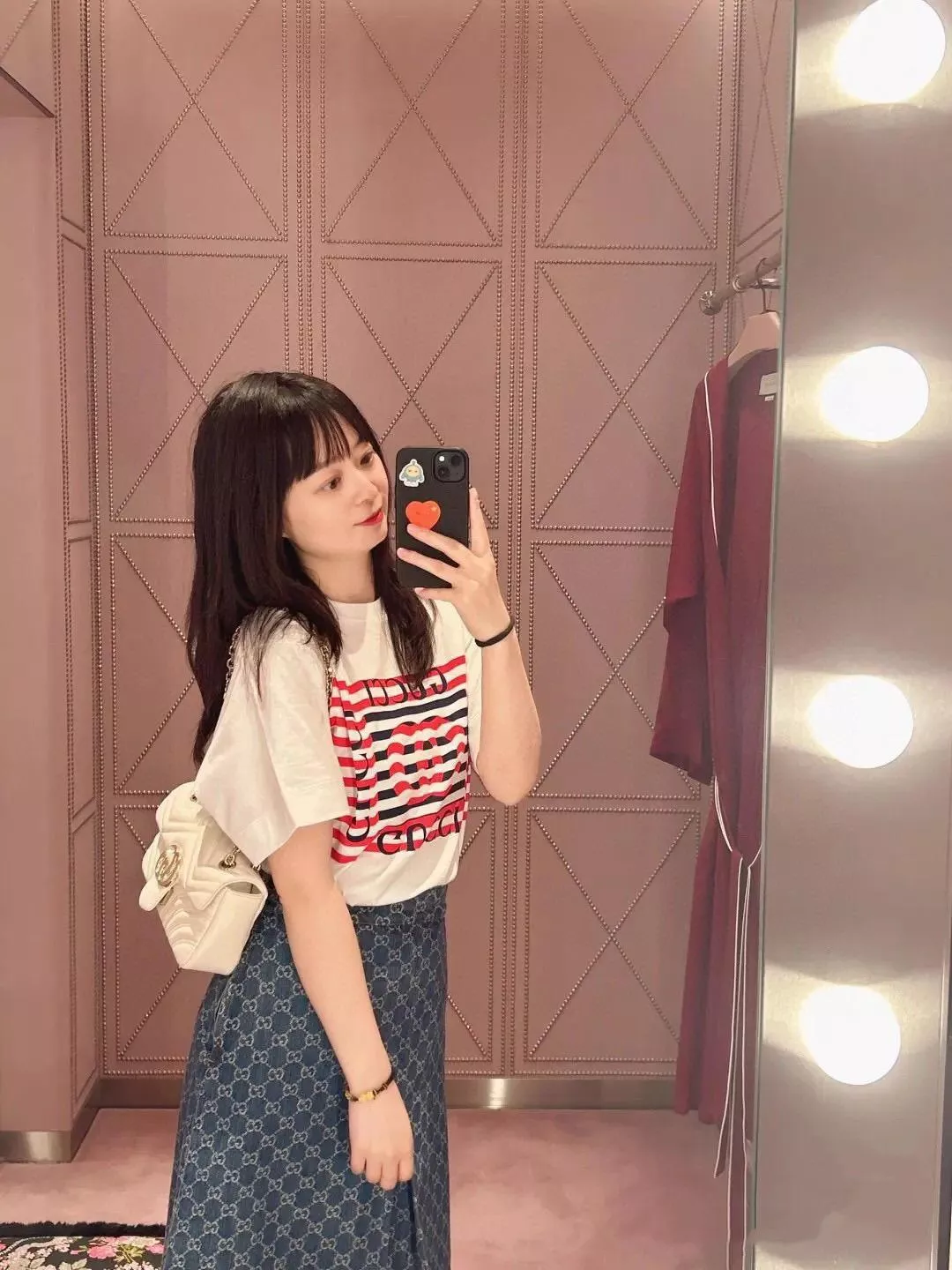 Gucci 古馳 25 早春基礎款 領口邊刺繡品牌字母短袖