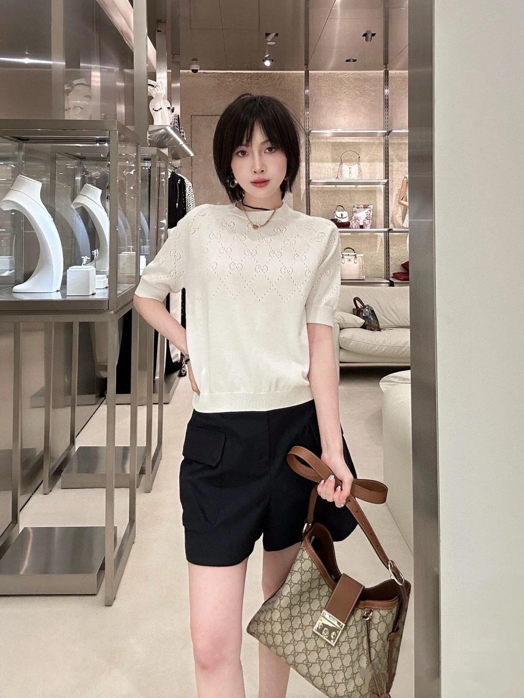 Gucci 古馳 25早春 百搭白色鏤空針織短袖