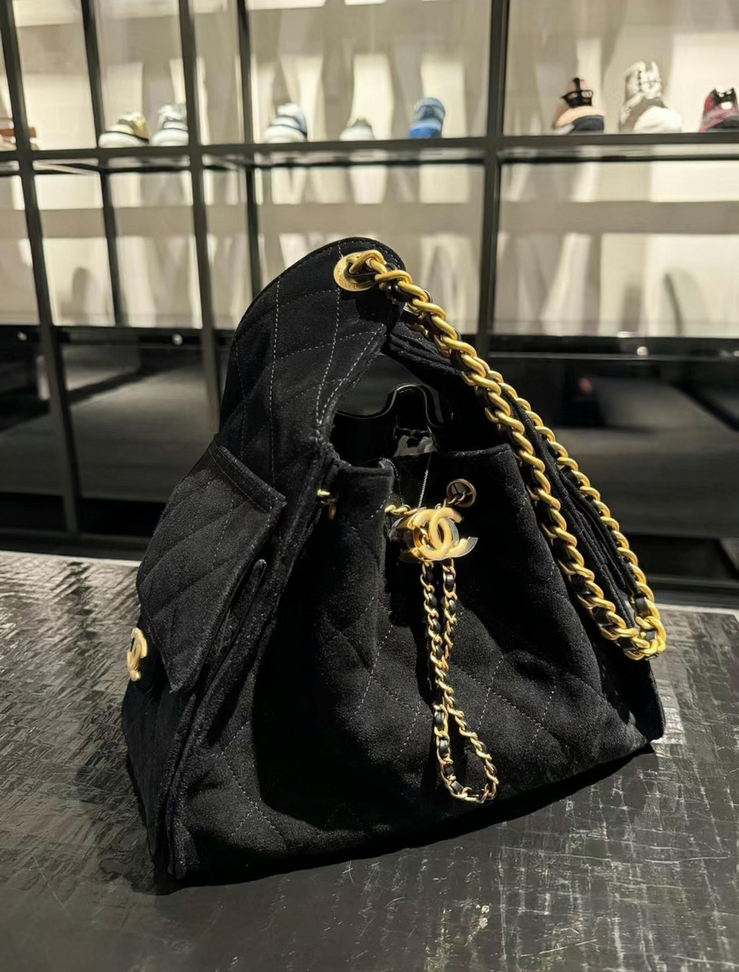 CHANEL 25c 小號 25Bag 黑色麂皮水桶包/抽繩肩背包 26cm