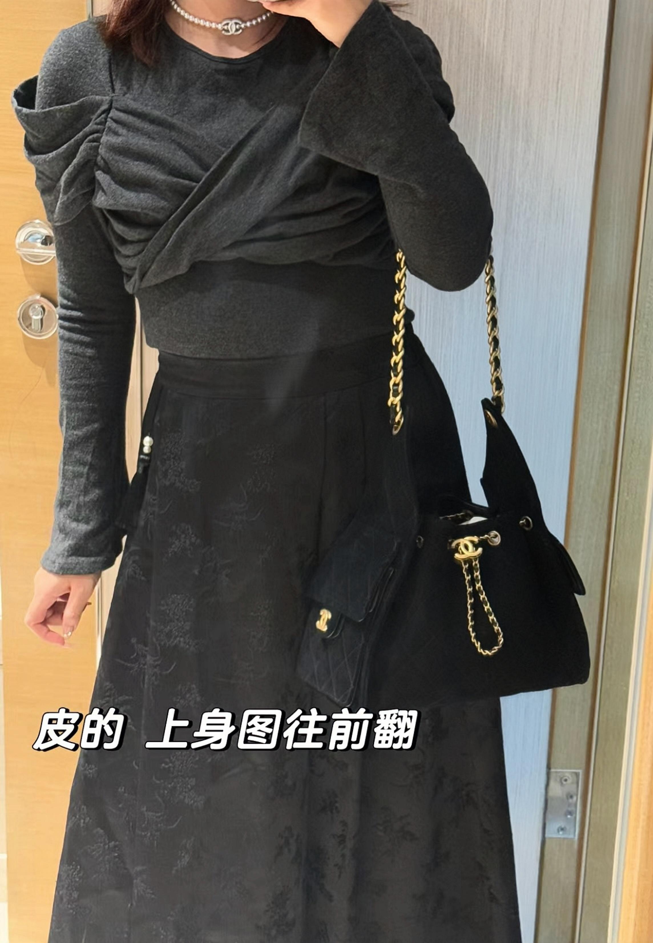 CHANEL 25c 小號 25Bag 黑色麂皮水桶包/抽繩肩背包 26cm