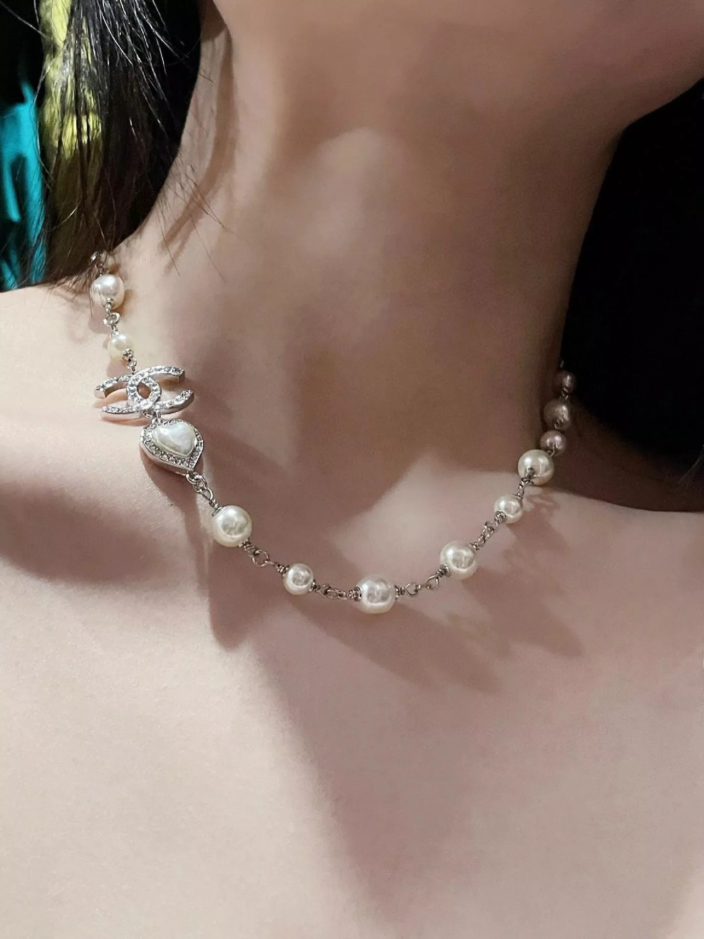 Chanel 銀白愛心項鍊｜珍珠不對稱設計｜氣質減齡高級款