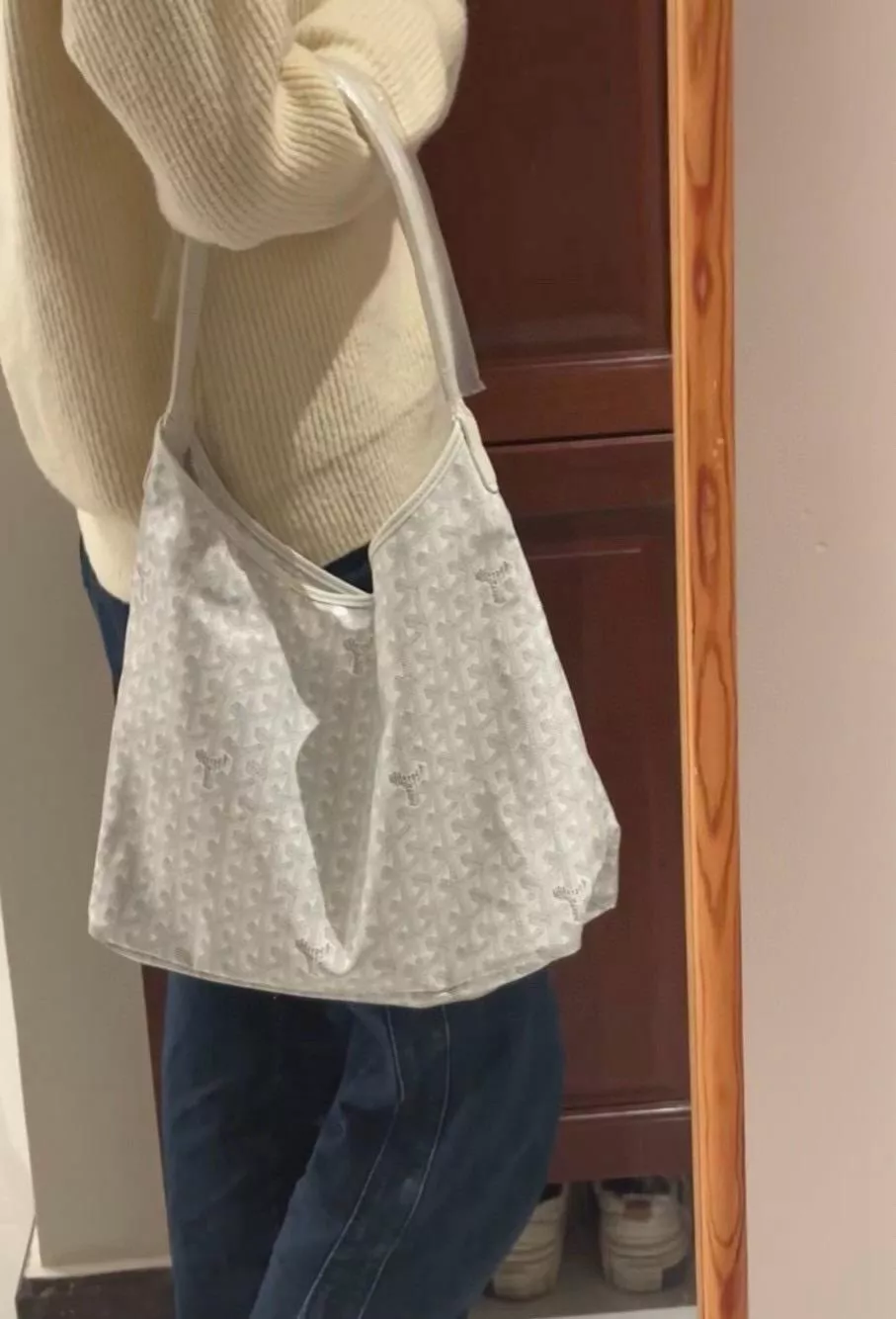 Goyard 戈雅｜白色 BOHEME Hobo 拉鍊托特包｜單肩款｜42cm大容量優雅包型 通勤首選