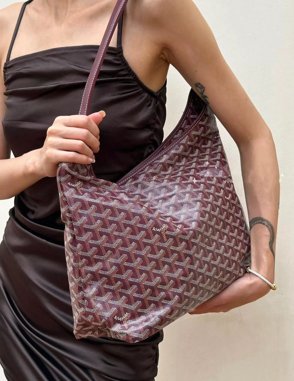Goyard 戈雅｜酒紅色 BOHEME Hobo 拉鍊托特包｜單肩款｜42cm大容量優雅包型 通勤首選