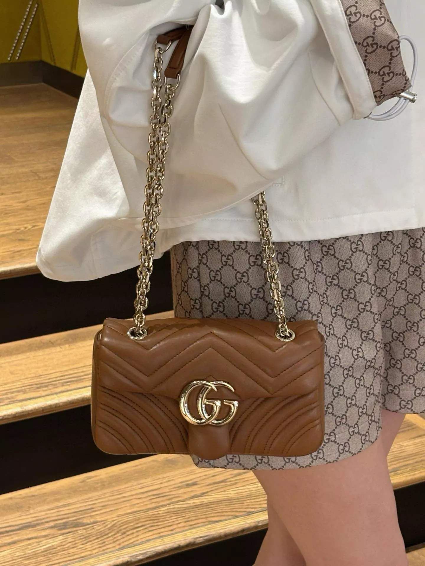 GUCCI GG Marmont 2.0 羊皮鍊條包｜棕色 V型絎縫｜837267