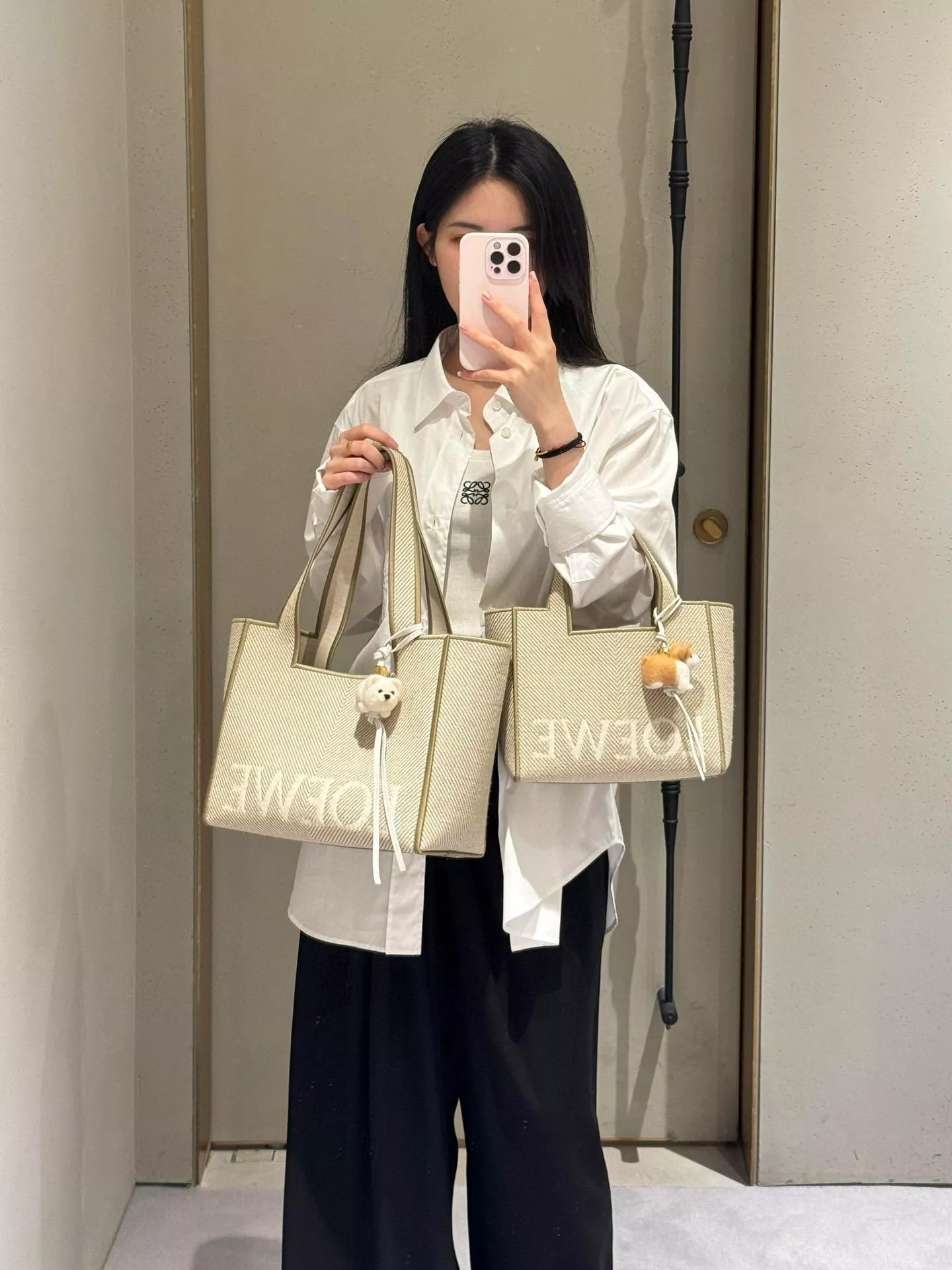 LOEWE font 刺繡皮革邊 緹花字母帆布托特｜可調寬肩帶｜小中號可選