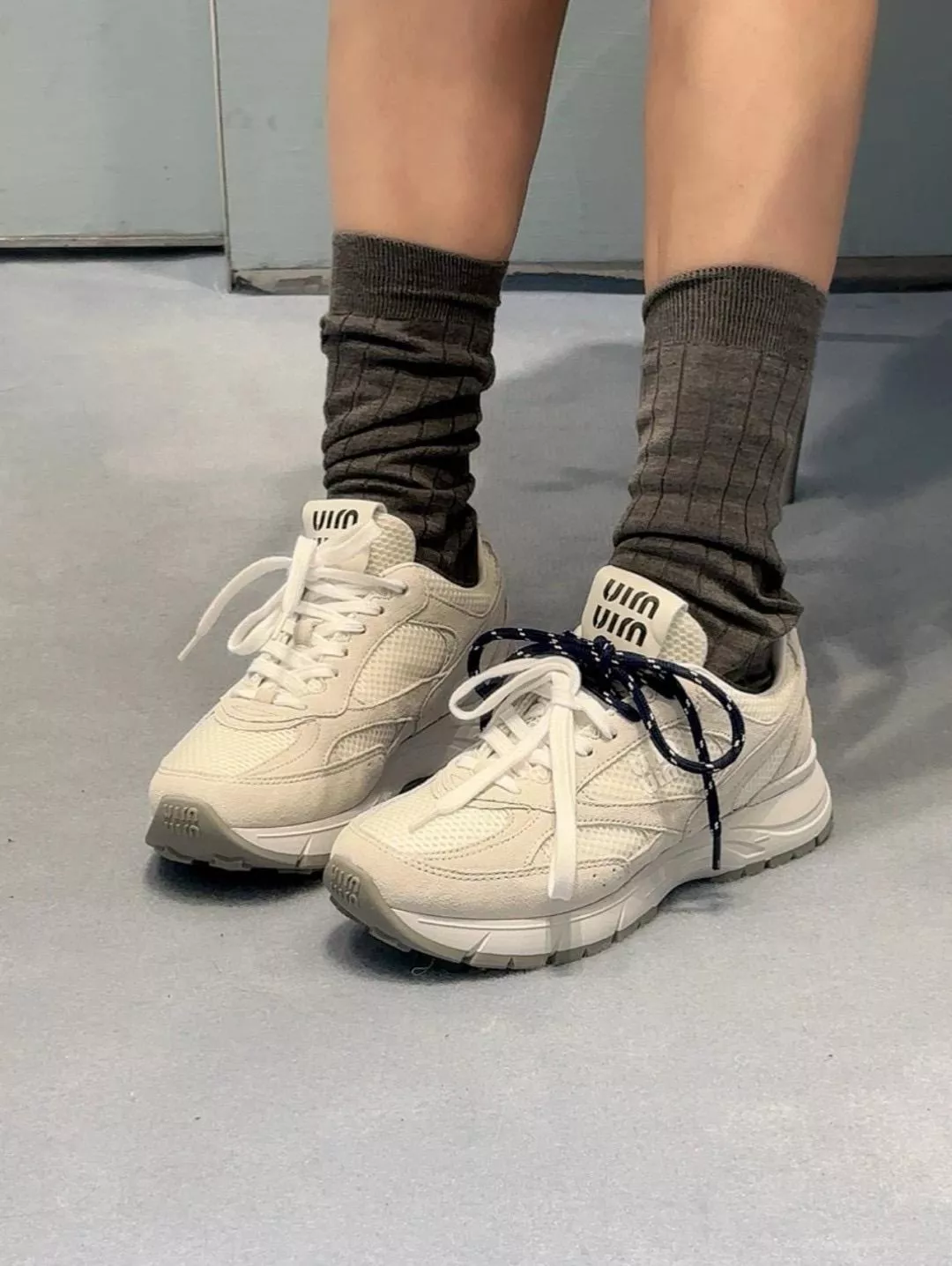 Miu Miu 厚底做舊休閒鞋｜25新品復古老爹鞋 35-40