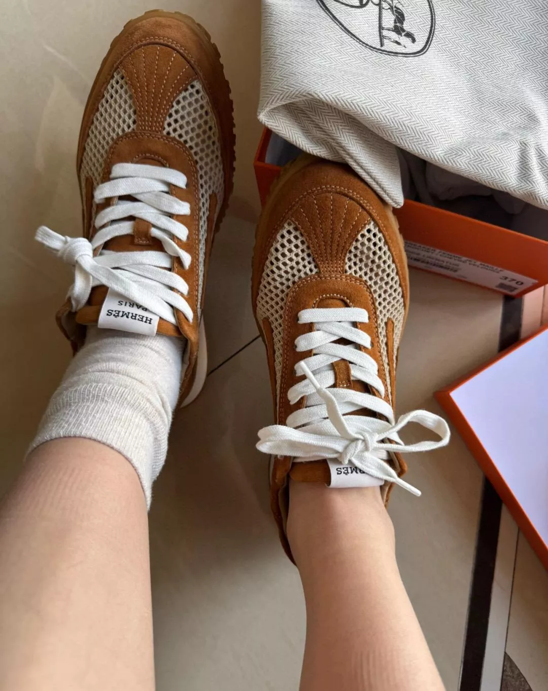 Hermès 棕色 阿甘德訓鞋｜JET復古運動鞋・異材拼接時髦百搭款