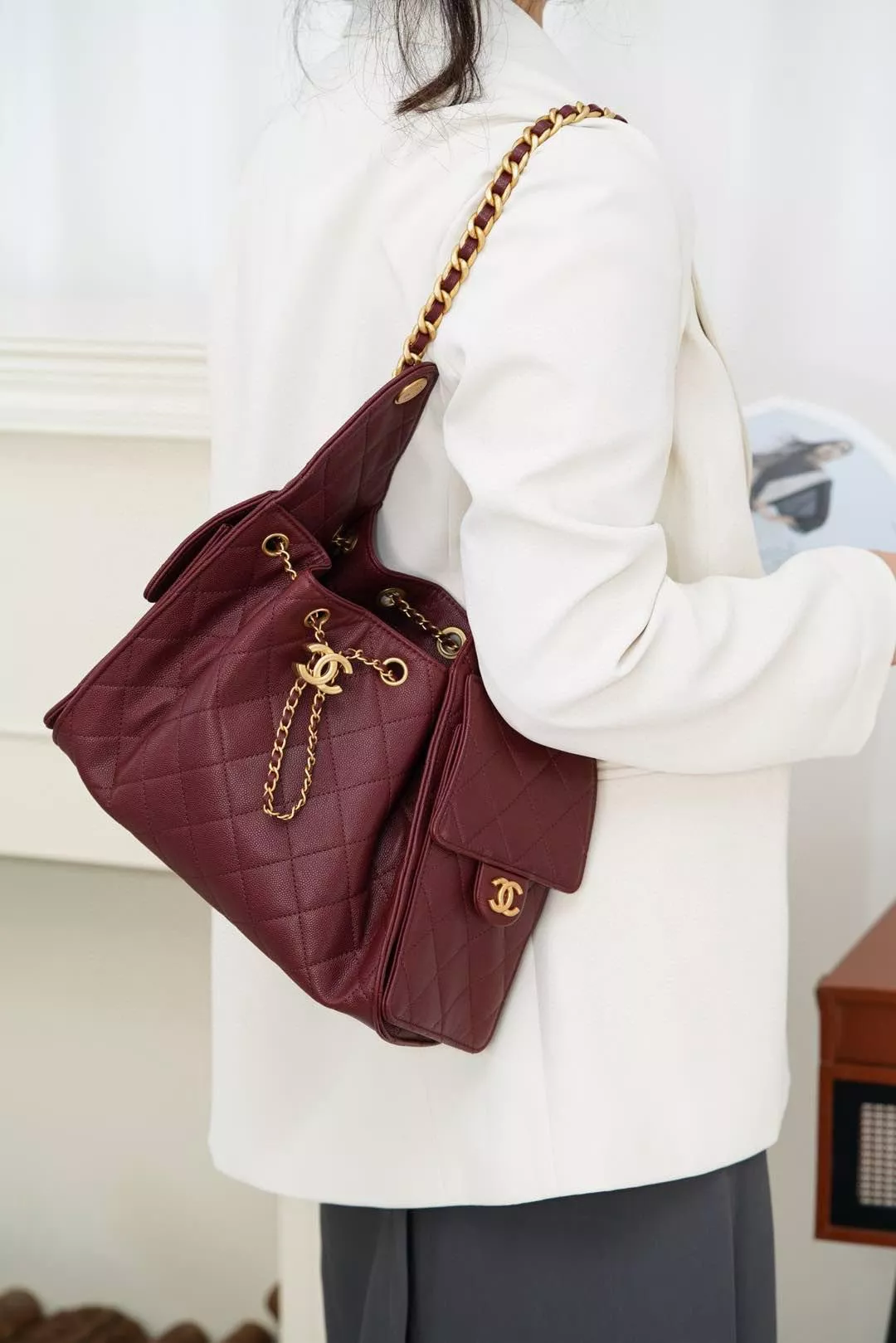CHANEL 25bag 小號 Hobo 抽繩水桶包｜酒紅色魚子醬牛皮｜30*26cm 人氣小號款