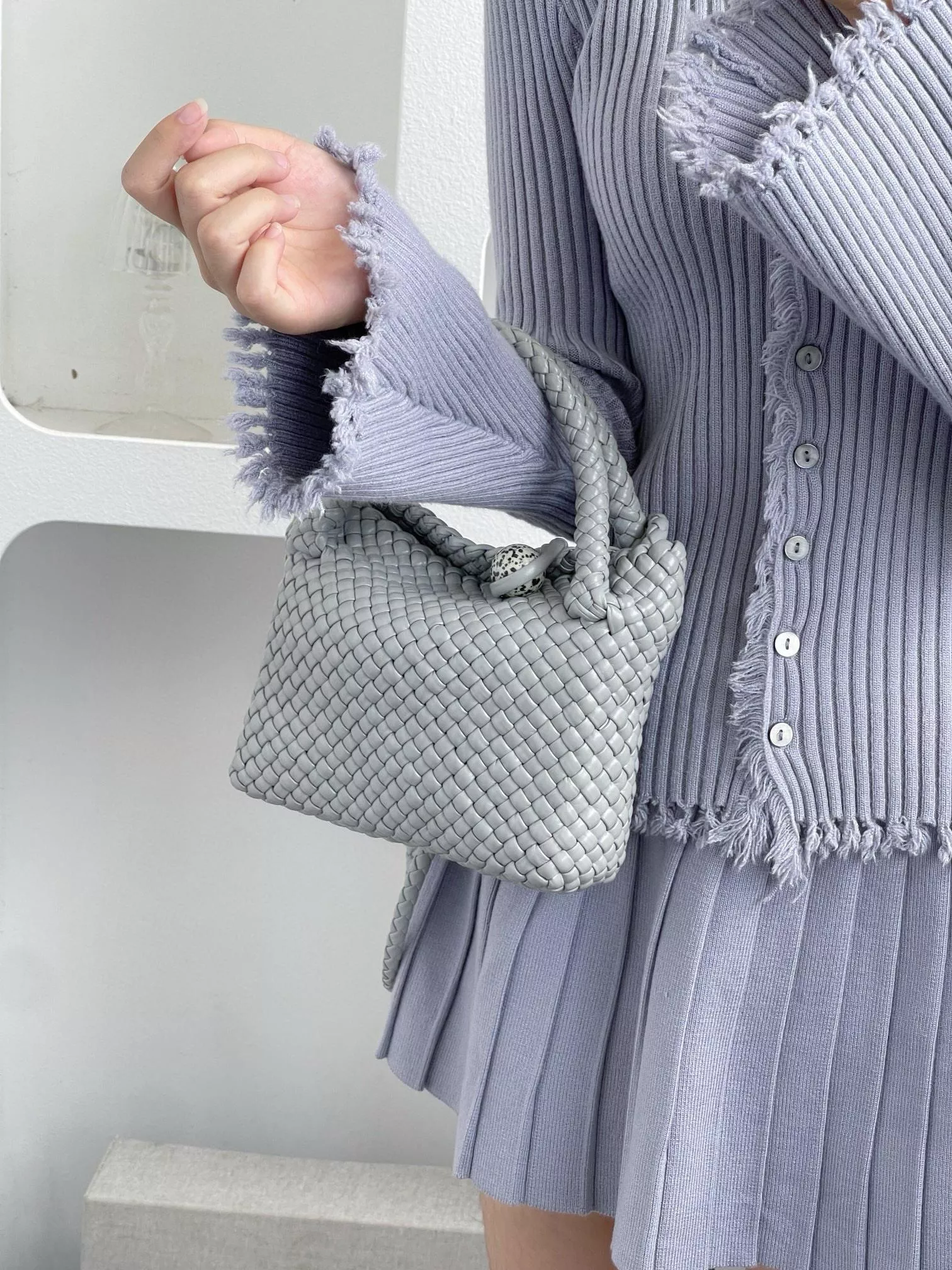 BV 瑪瑙灰・20cm Tosca mini 編織小包・頂級球扣設計・20cm