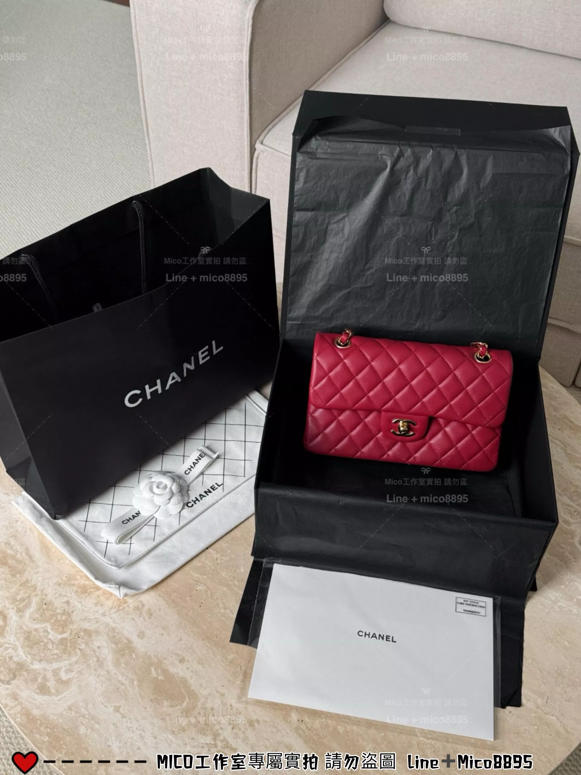 CHANEL 經典小型口蓋包 CF23 羊皮/酒紅/金釦口蓋包・復古酒紅×金扣・氣質升級款