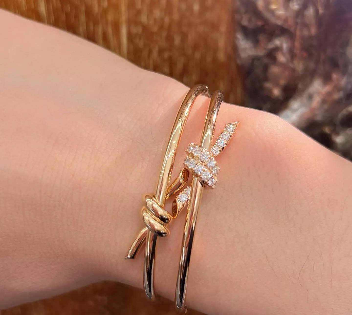 Tiffany knot 帶鑽單圈手鐲・玫瑰金／白金・經典連結設計・高訂飾品款