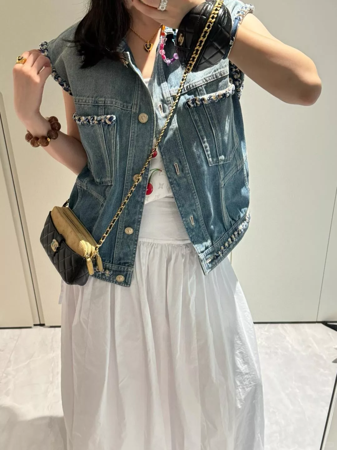 CHANEL | 25A 手工編織滾邊牛仔背心｜做舊漸層水洗感設計