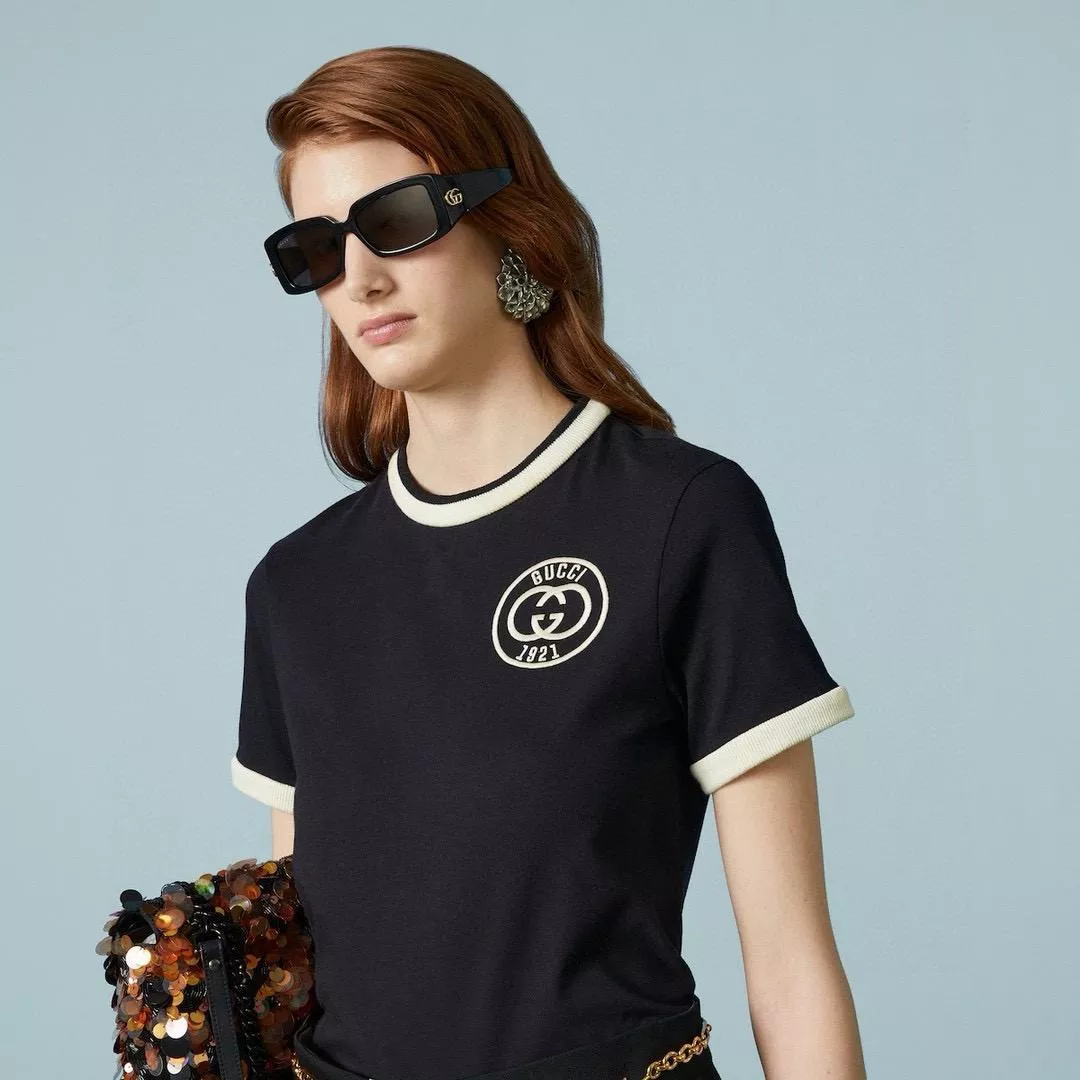 GUCCI 復古撞色1921風格圓領短袖上衣｜海軍風修身款・百搭質感Tee