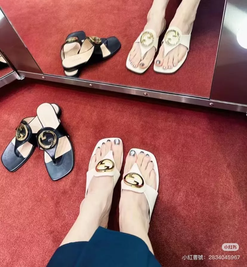 GUCCI Blondie金扣設計 夾腳涼拖鞋・六色可選｜春夏百搭推薦款