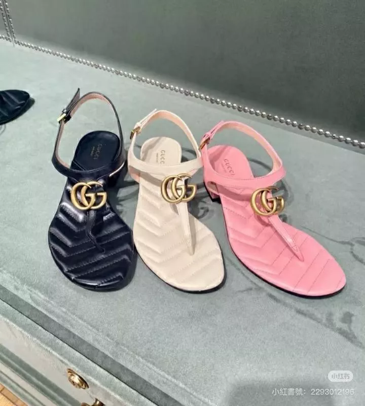 GUCCI 經典雙G金扣夾腳拖鞋・小粗跟設計・三色可選｜夏日推薦款